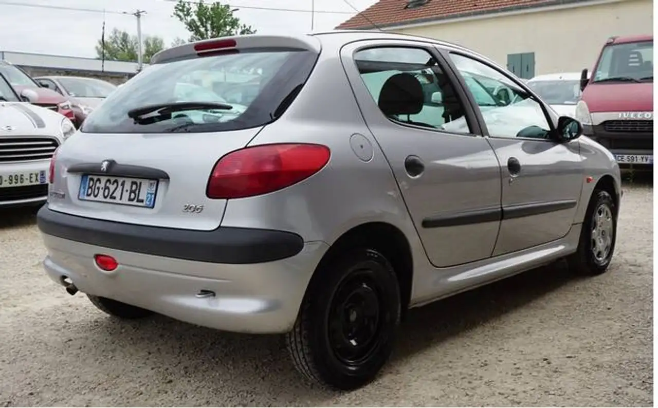 Peugeot 206 1.1i XR, foto 2
