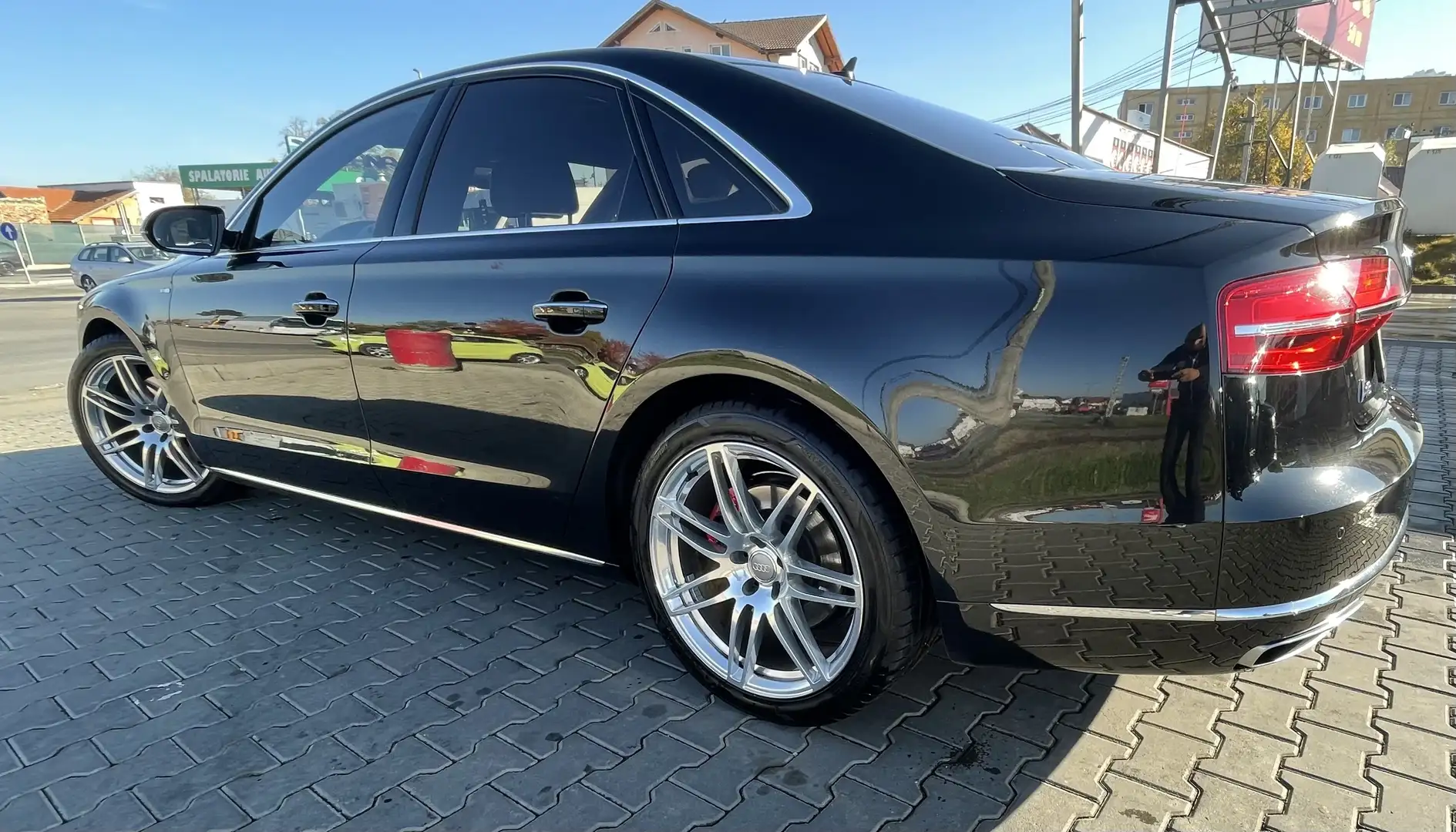 Audi A8 3.0 TDI DPF clean diesel quattro tiptronic - 1
