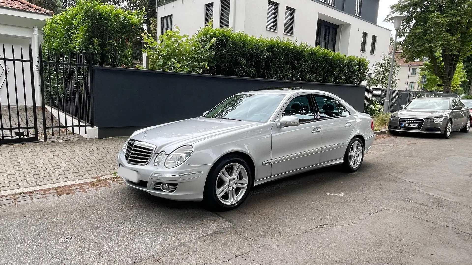 Mercedes-Benz E 320 CDI 7G-TRONIC Avantgarde Business Paket Leder Navi Silber - 2