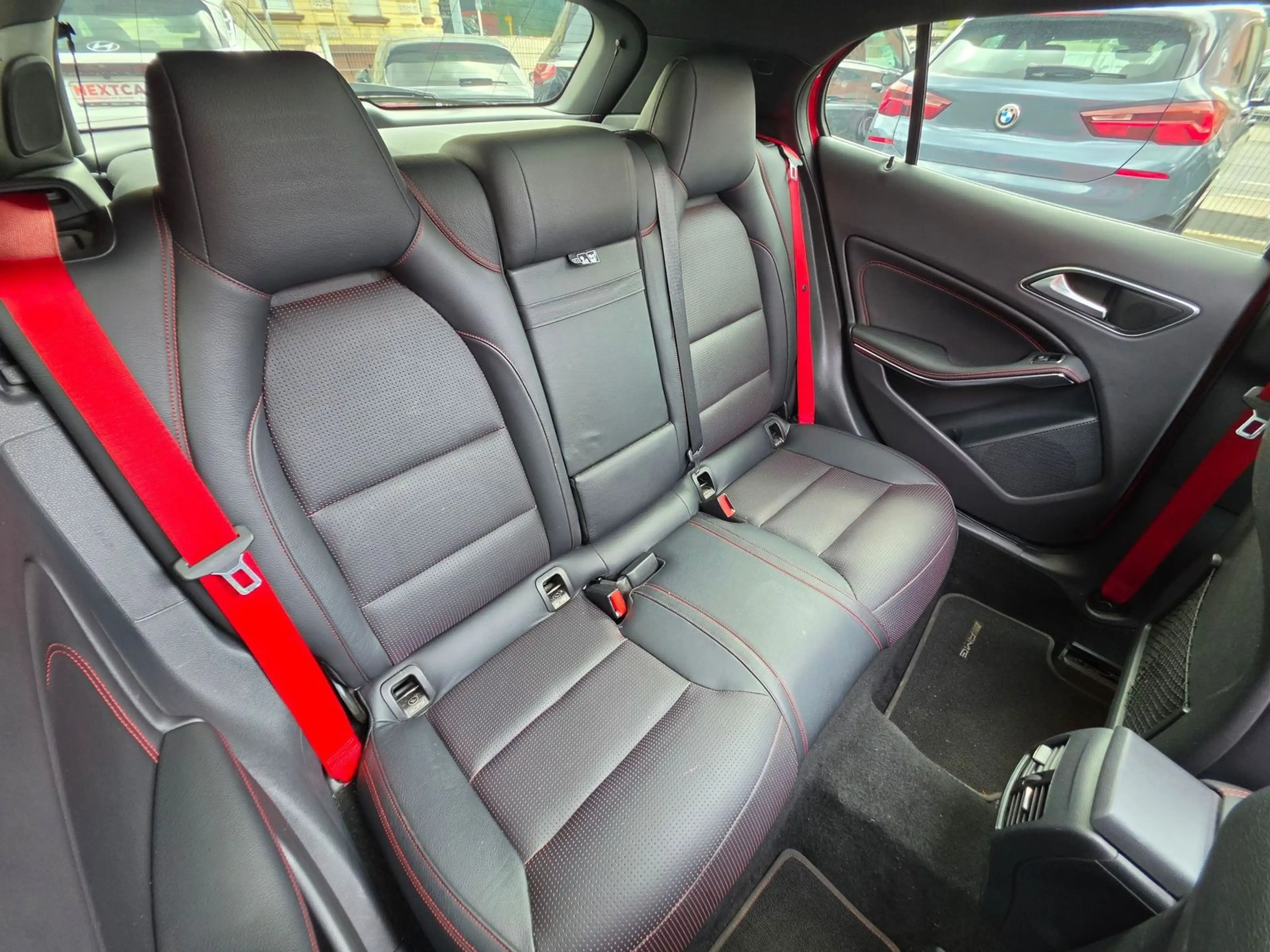 Mercedes-Benz GLA 220 AMG Line 4Matic|Pano|Leder|Kamera|Xenon — photo 14