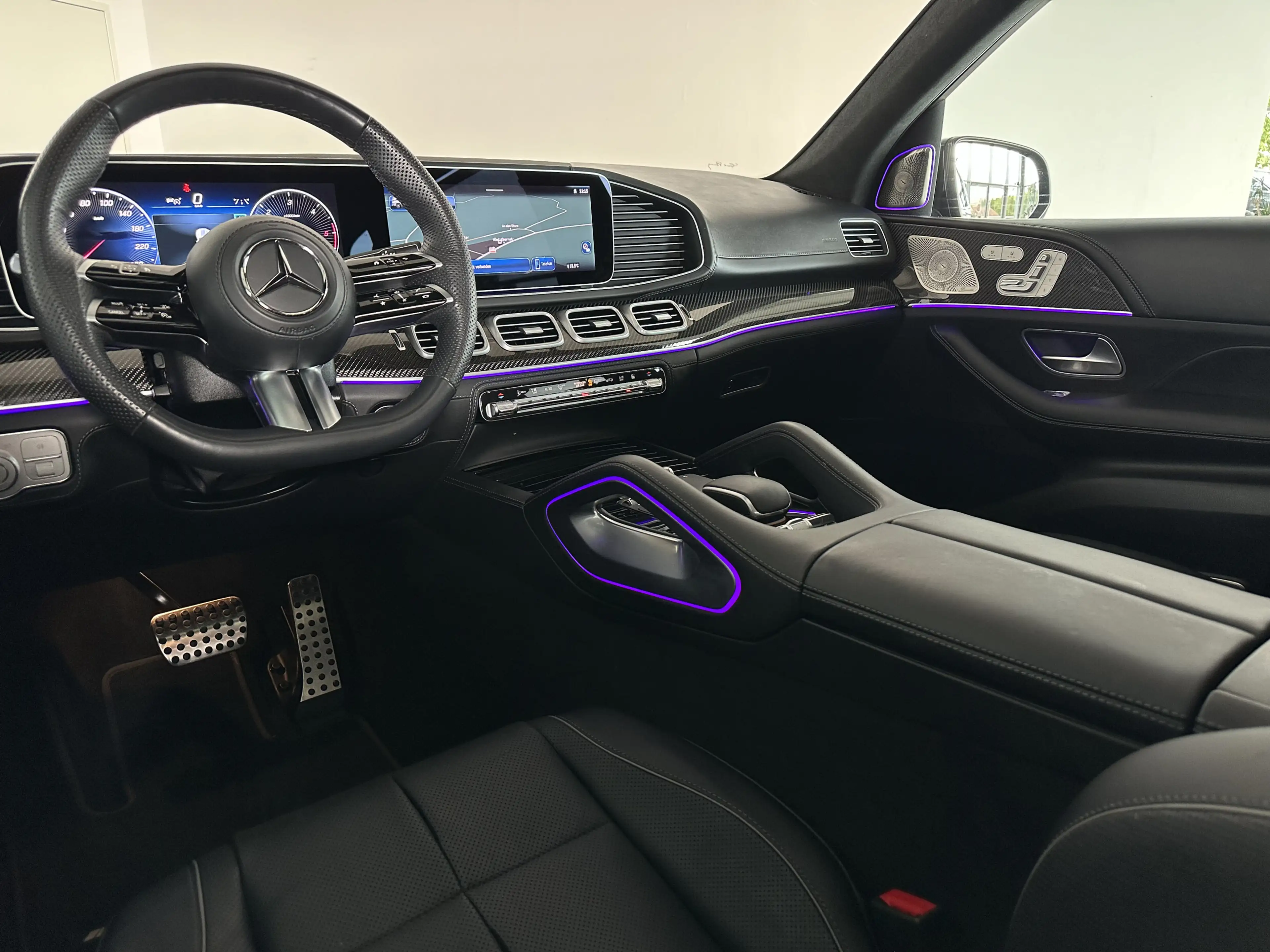 Mercedes-Benz GLS 450 AMG 4M PANO* 360°* HUD *SOFT* MASS* AHK* STHZ* 22 — photo 11