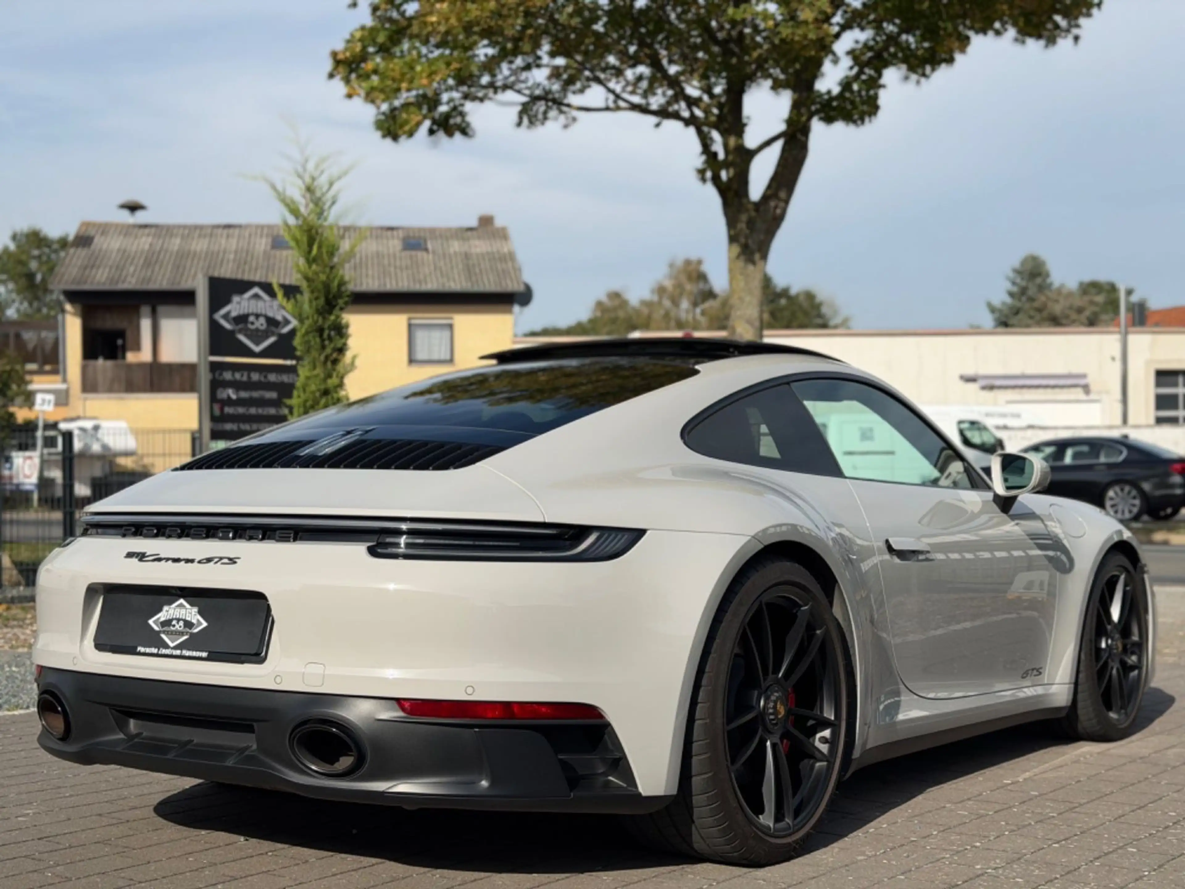 Porsche 992 Carrera GTS/Burm./Pano/Kreide/360°/Approved — photo 9