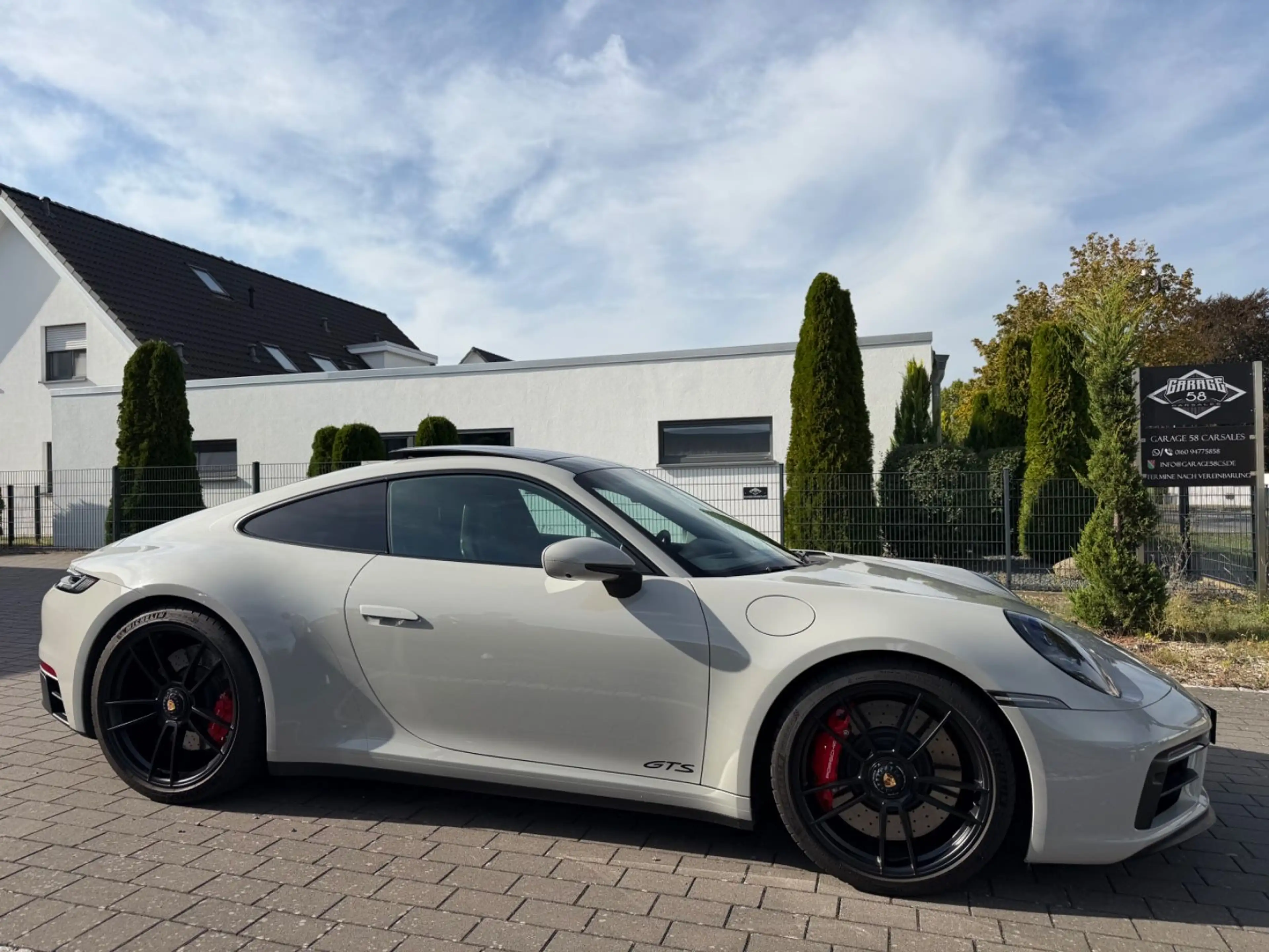 Porsche 992 Carrera GTS/Burm./Pano/Kreide/360°/Approved — photo 8