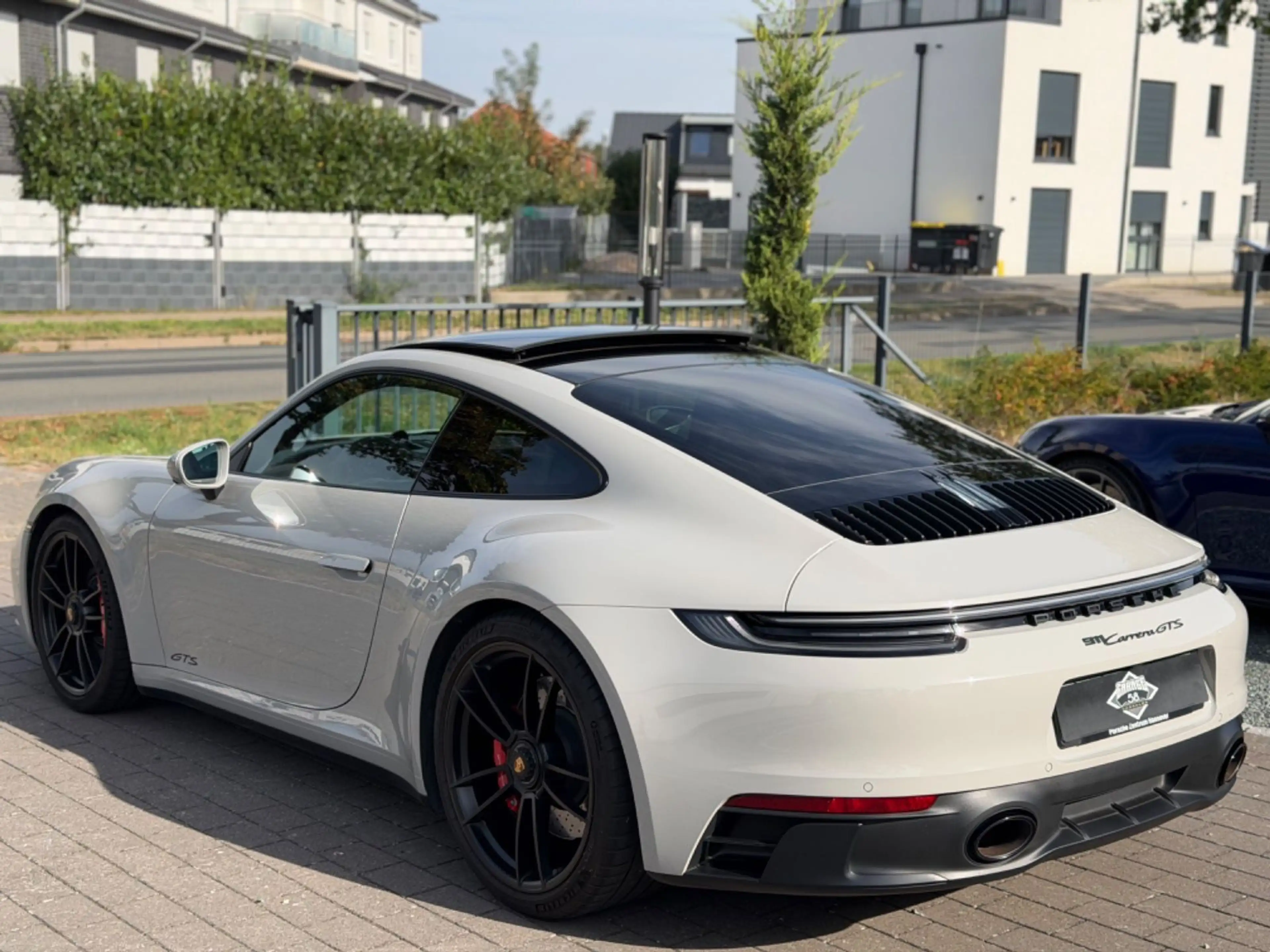 Porsche 992 Carrera GTS/Burm./Pano/Kreide/360°/Approved — photo 13