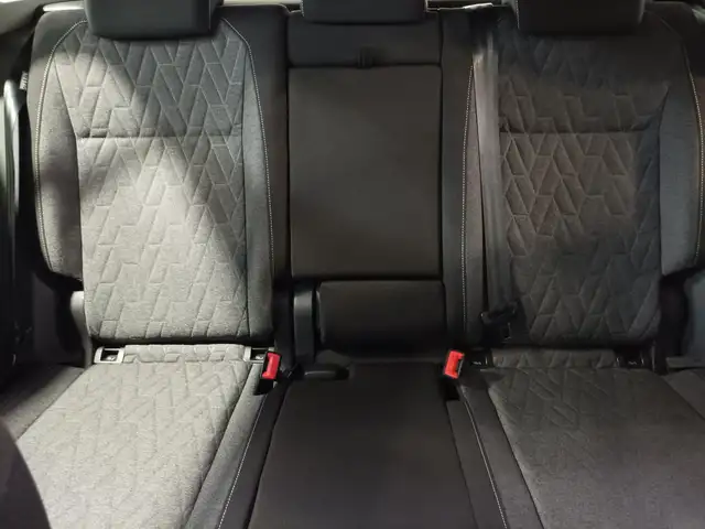 Volkswagen Tiguan view 15