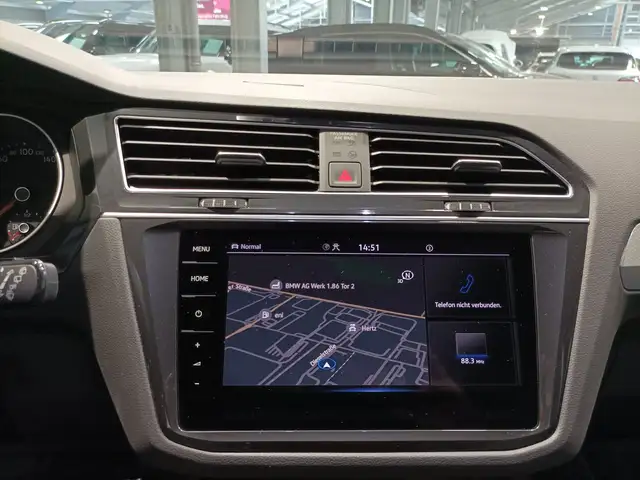 Volkswagen Tiguan view 11