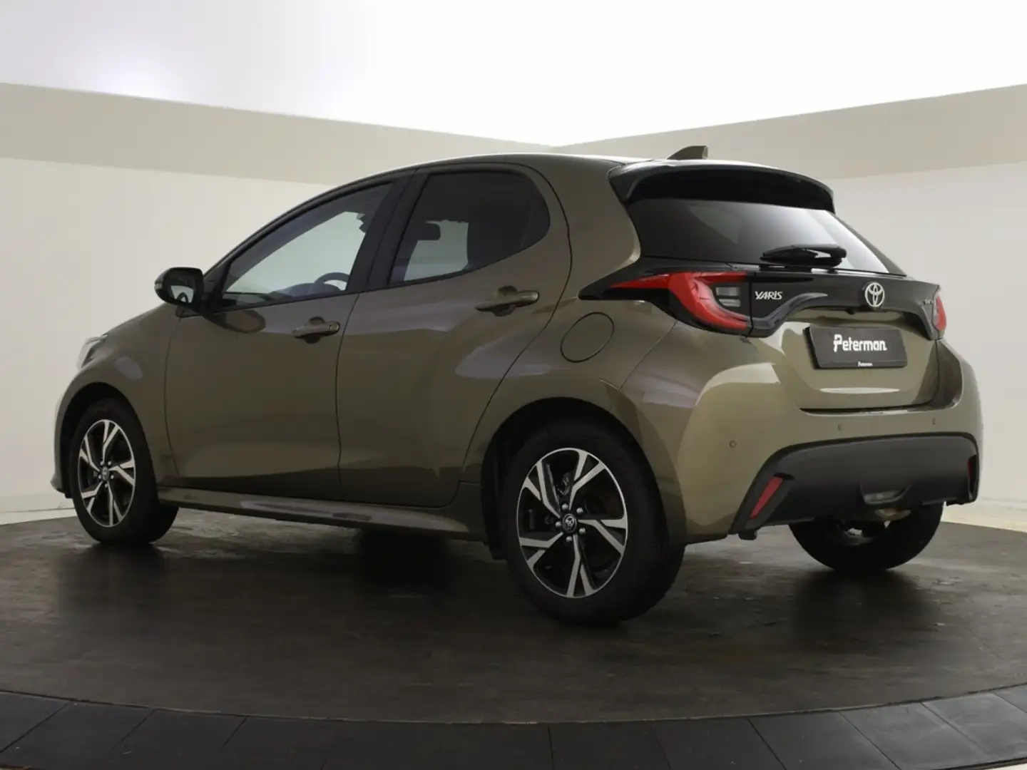 Toyota Yaris 1.5 Hybrid 115 Dynamic Style | Blindspot | Parkeer - 2