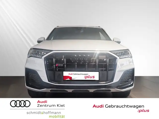 Audi SQ7 view 2
