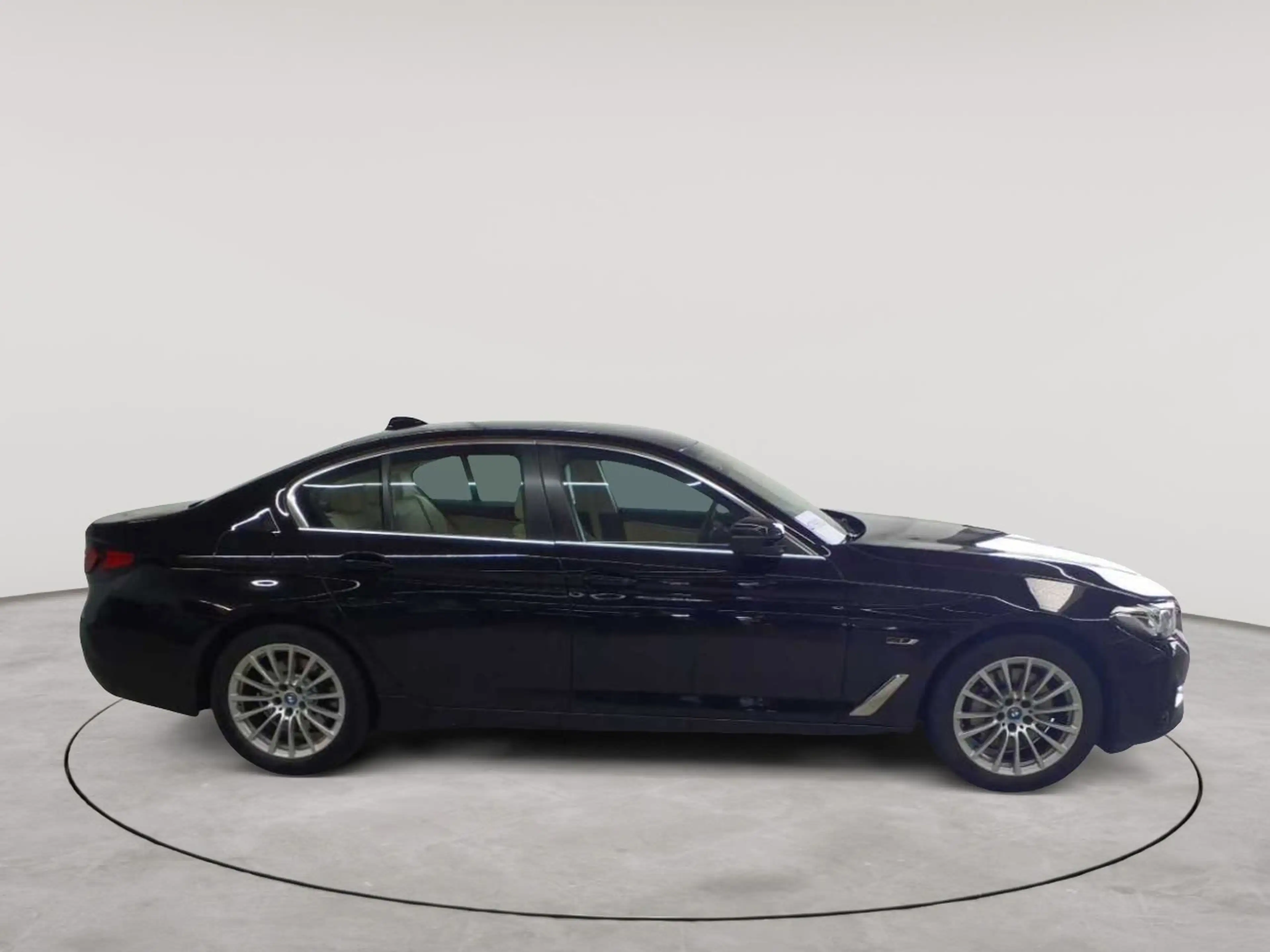 BMW 530 530e Aut. Navi Leder AHK SHZ — photo 3