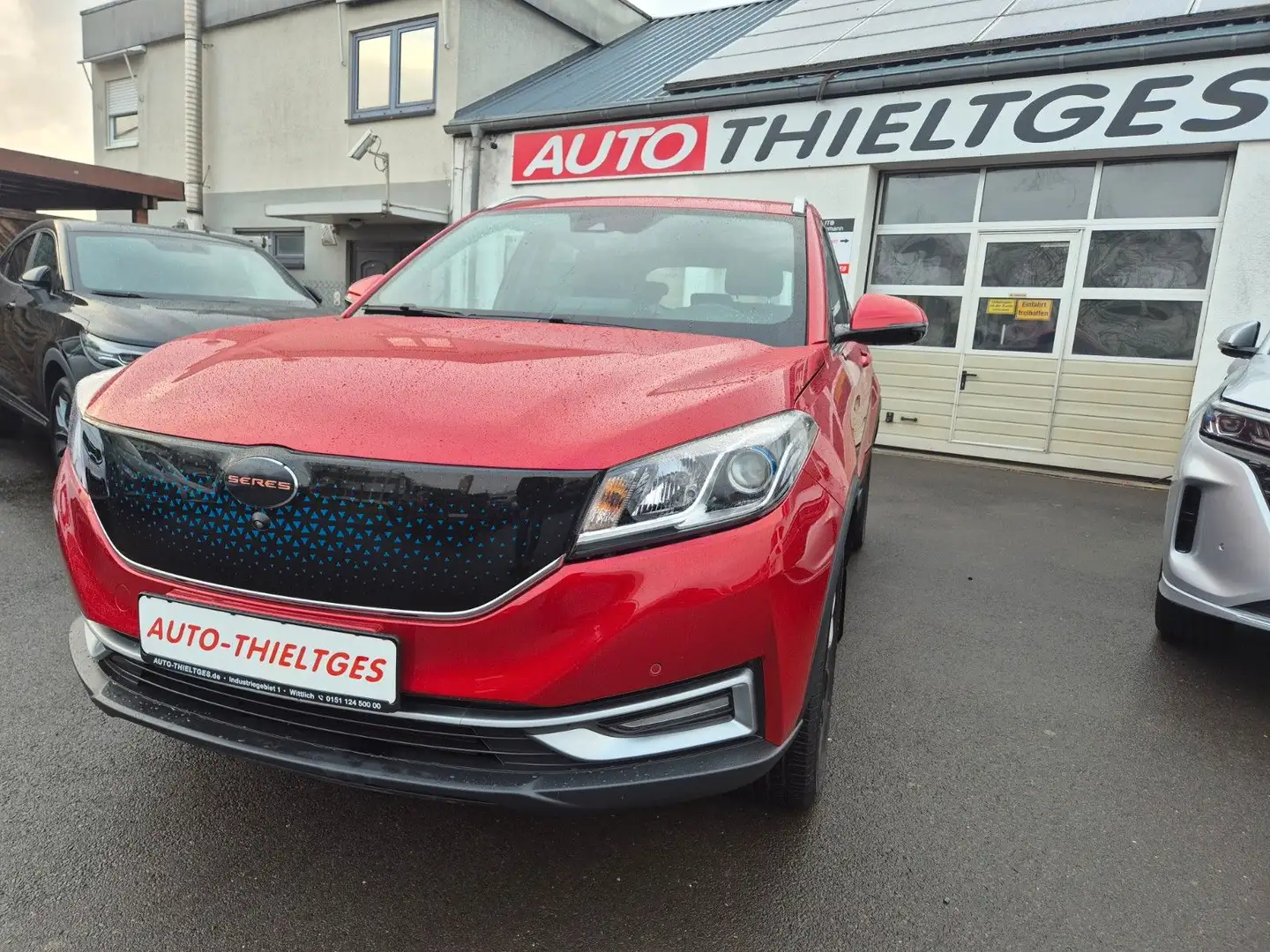 Seres Sonstige 3 Rot - 1