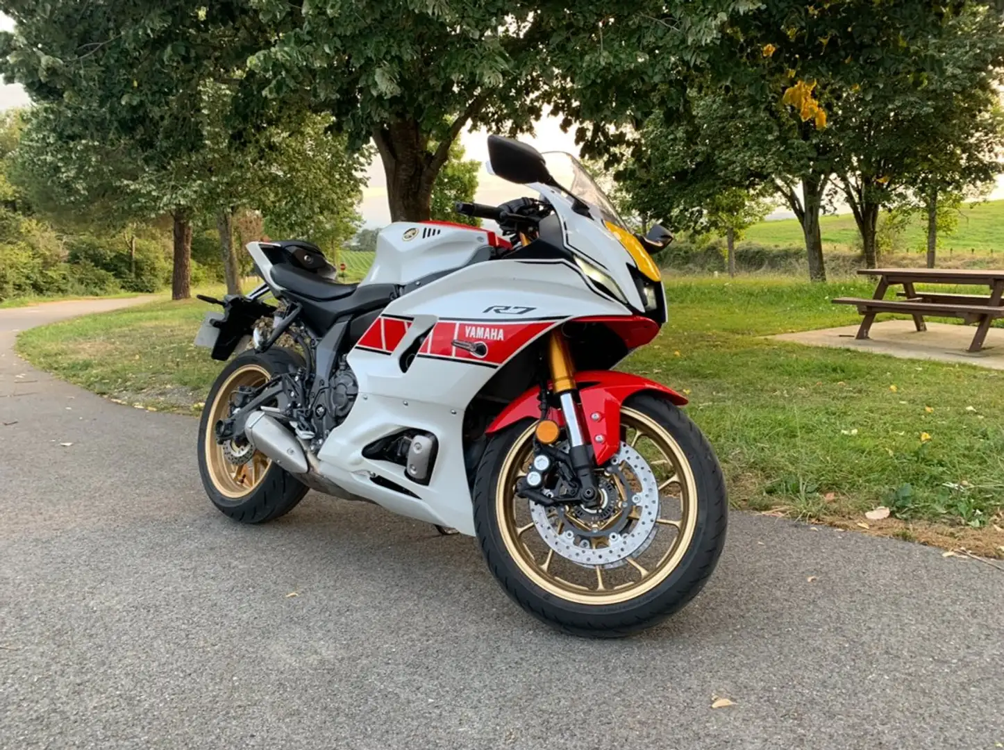 Yamaha YZF-R7 60th Anniversary (2023) Blanc - 1