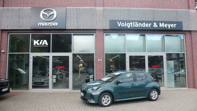 Mazda 2 Hybrid 1.5L Center Line Automatik
