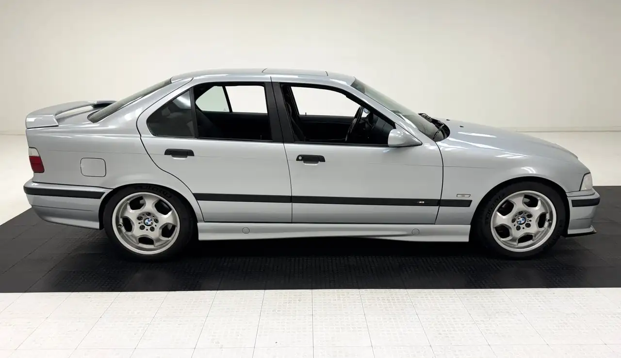 BMW M3 4 Door Sedan, foto 6