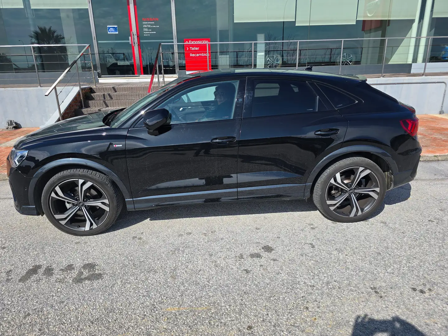 Audi Q3 35 TFSI Black line S tronic Negro - 1