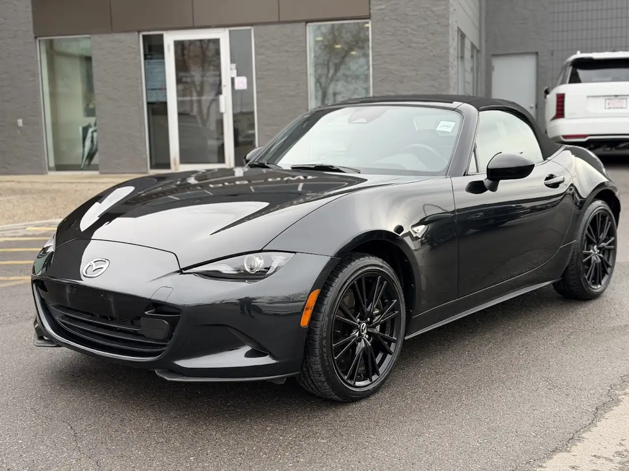 Mazda MX-5 Miata снимка Mazda MX-5 Miata