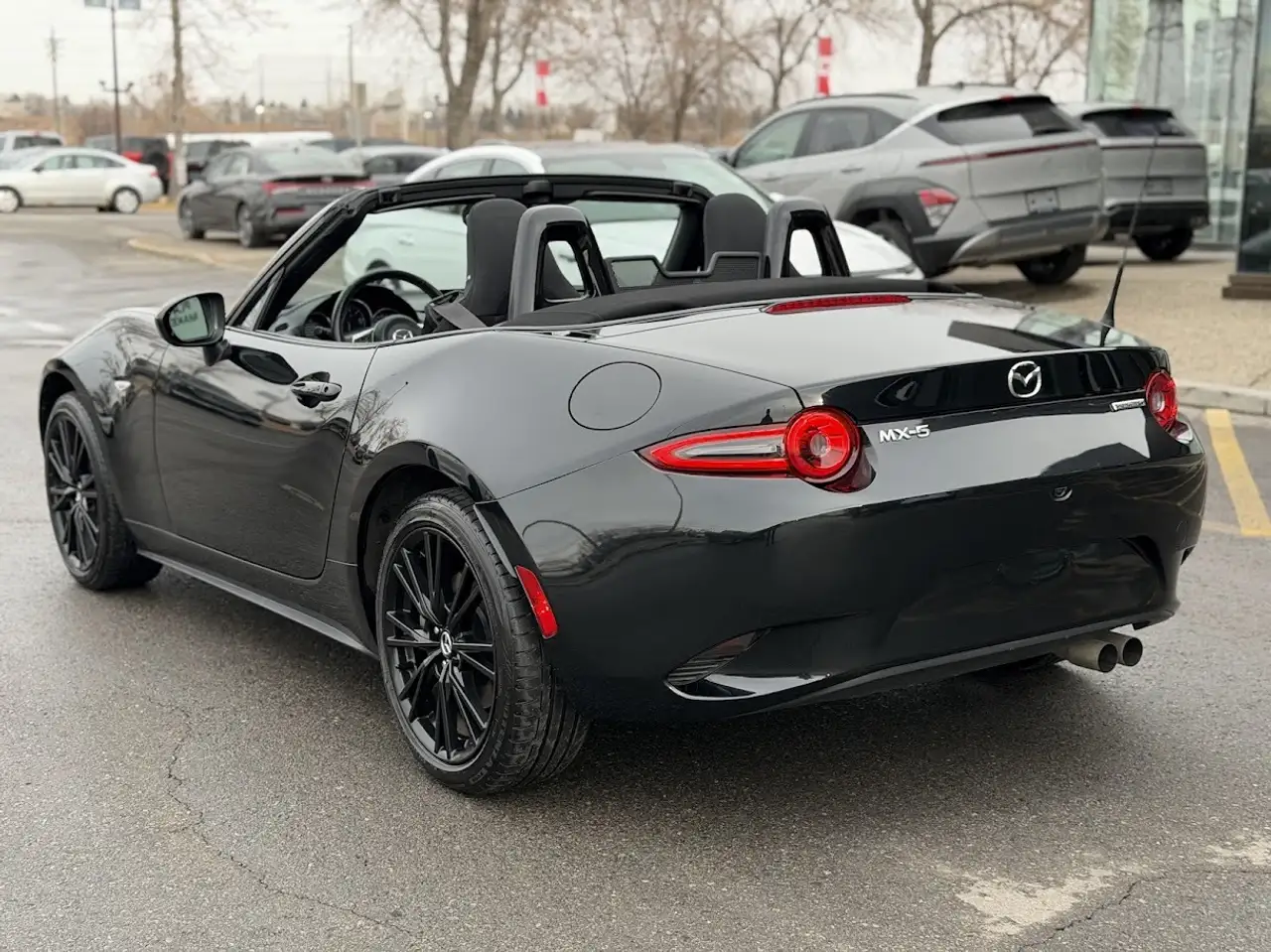 Mazda MX-5 Miata снимка Mazda MX-5 Miata