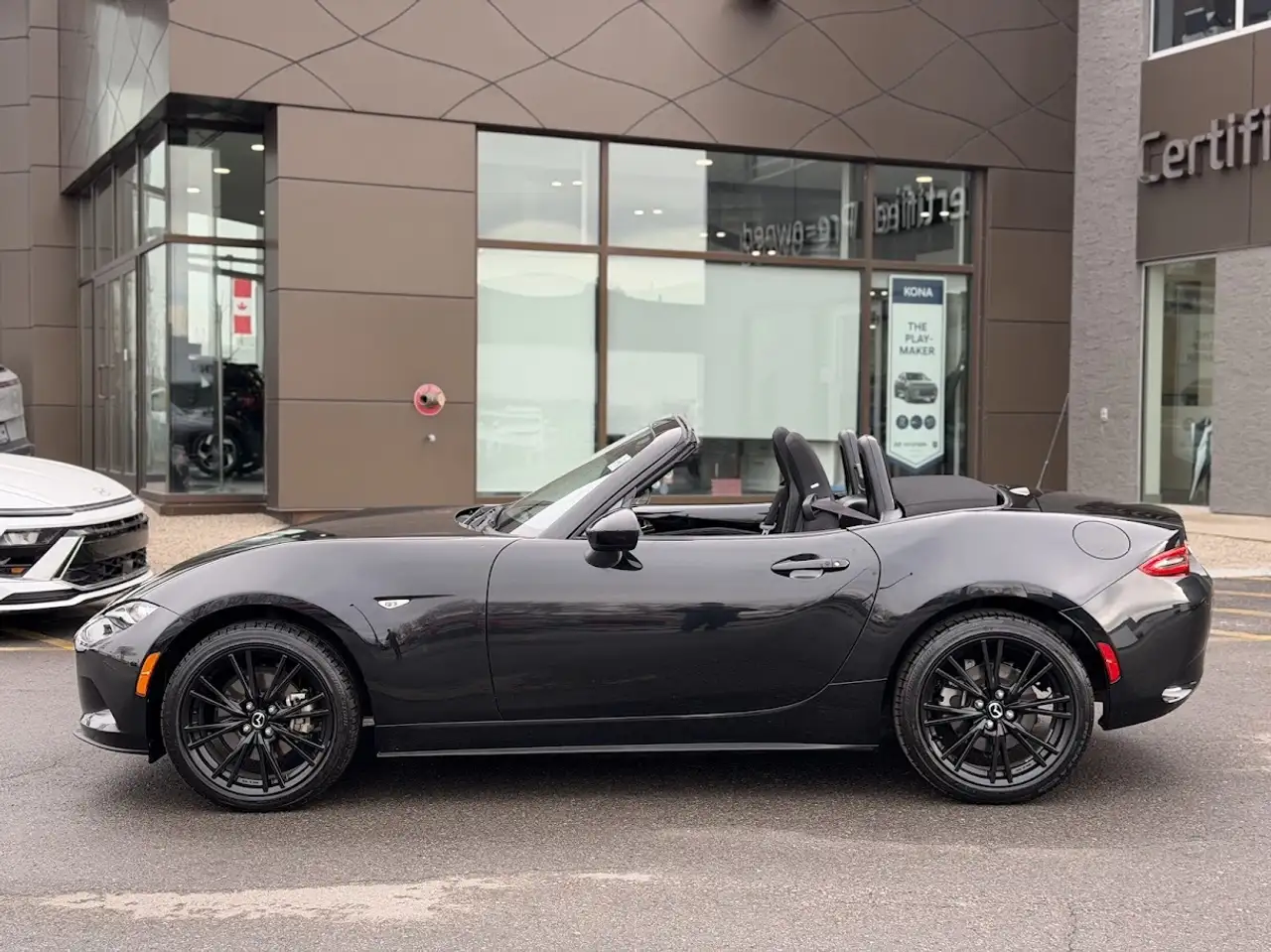 Mazda MX-5 Miata снимка Mazda MX-5 Miata