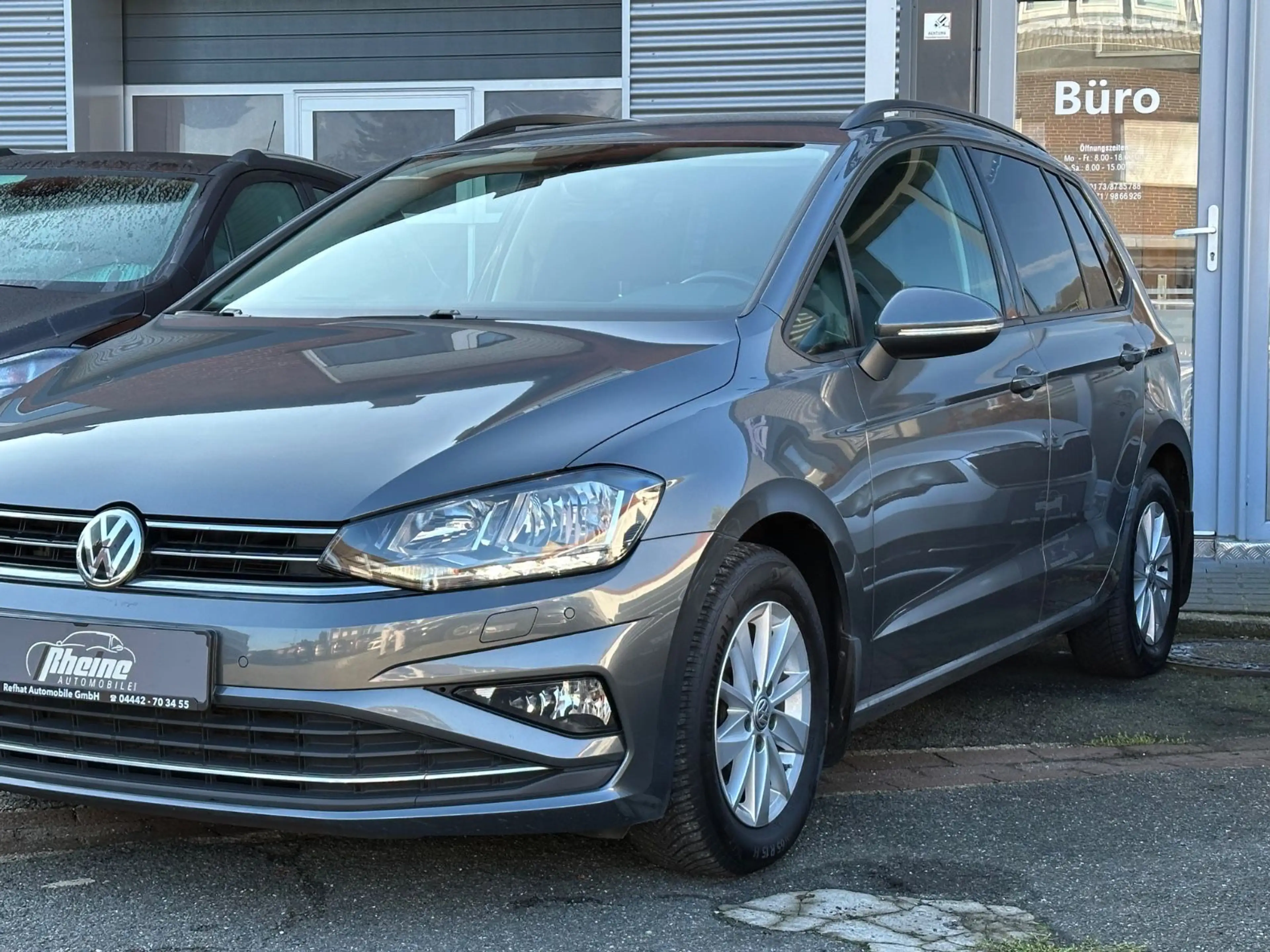 Volkswagen Golf Sportsvan VII Comfortline*SHZ*PDC*NAVI*LED* — photo 3