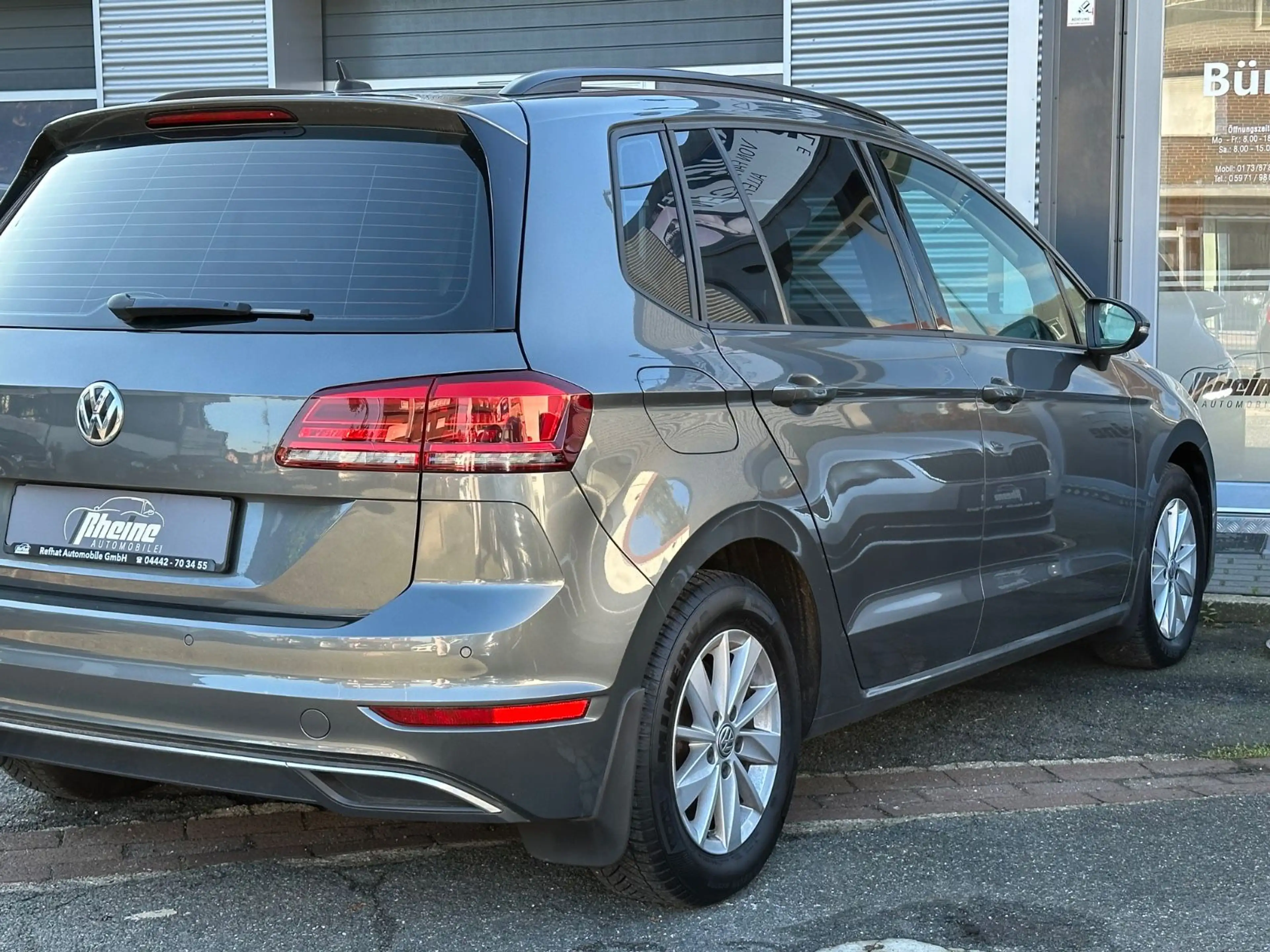 Volkswagen Golf Sportsvan VII Comfortline*SHZ*PDC*NAVI*LED* — photo 11