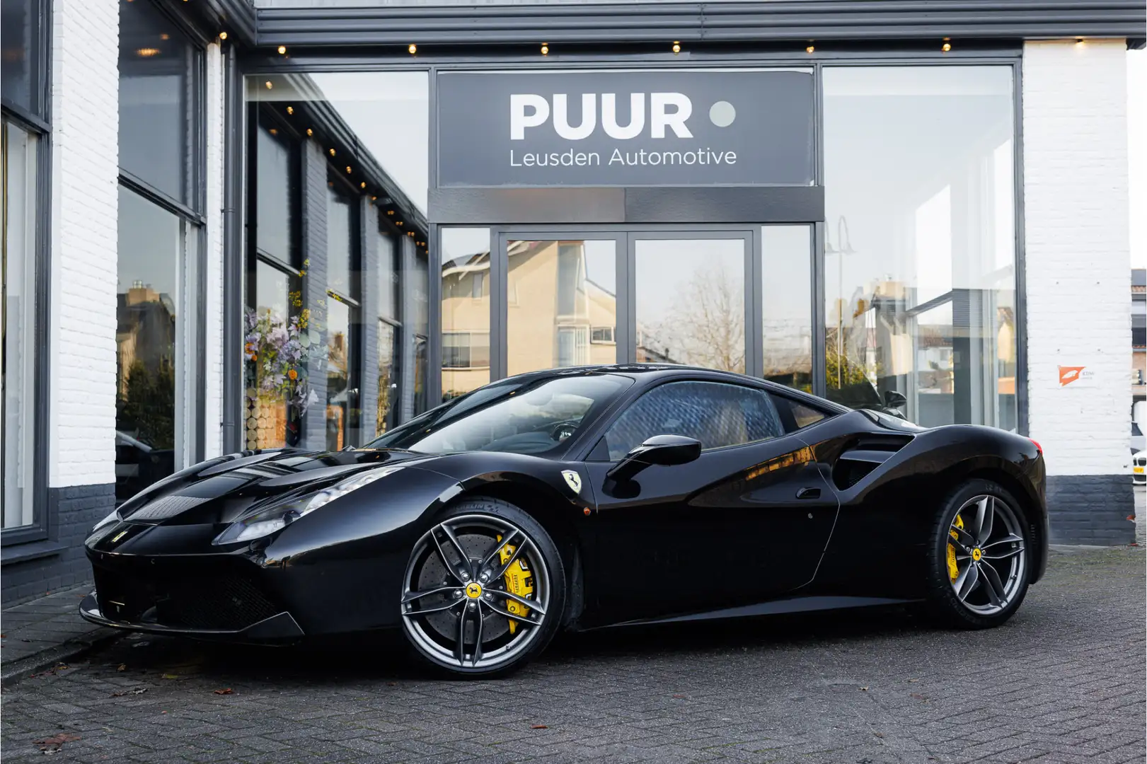 Ferrari 488 3.9 GTB [ FERRARI POWER WARRANTY ] Lift - Passenge Schwarz - 1