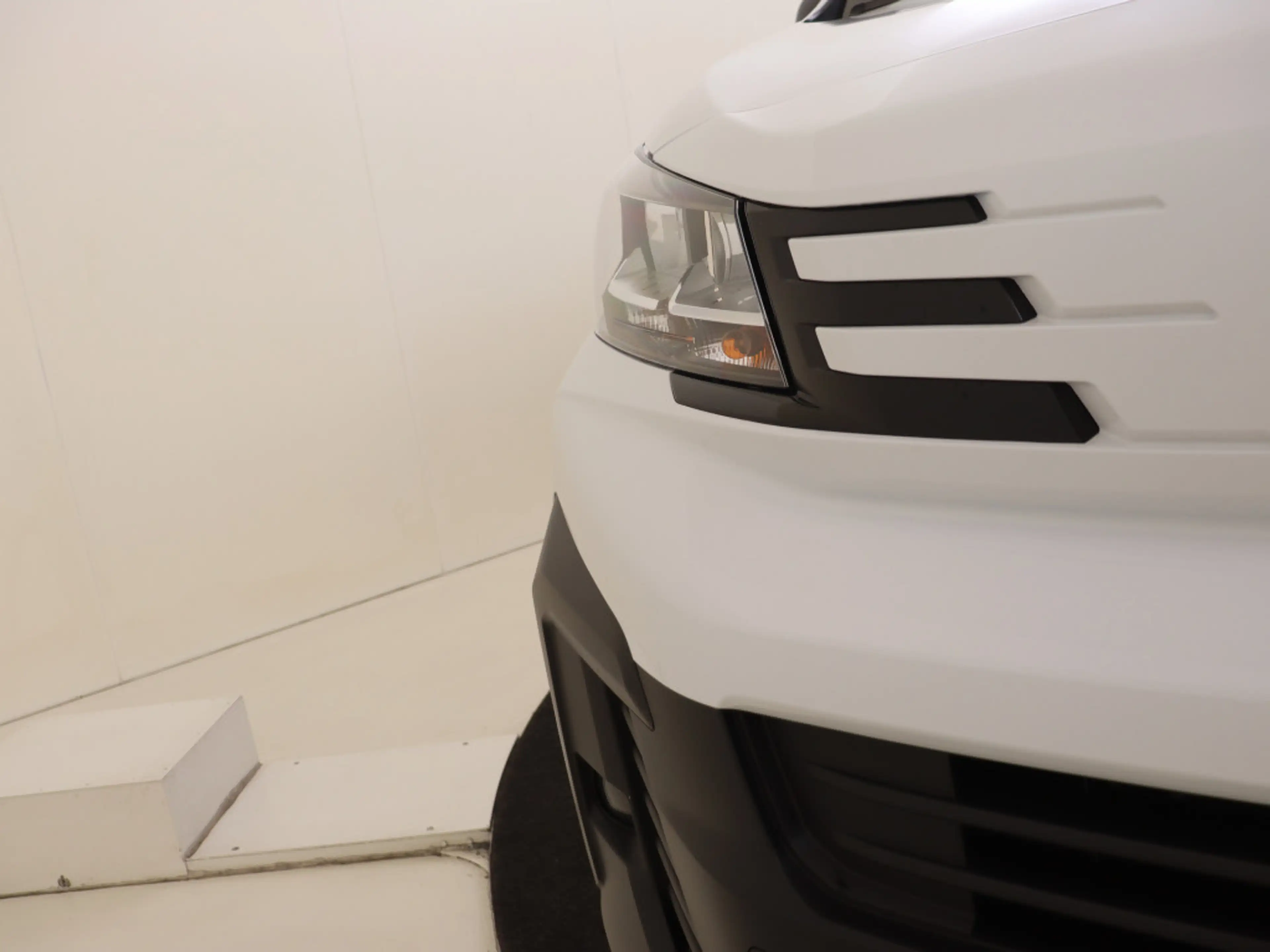 Peugeot e-Expert EV L2 75 kWh | City NAV Pakket | Scheidingswand — photo 11