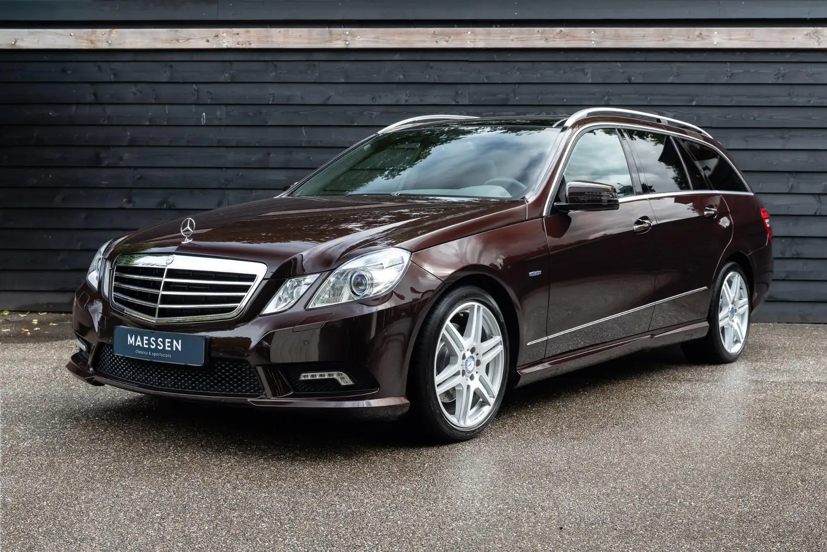 Mercedes-Benz E 350 Estate CGI Youngtimer - AMG - 2e eigenaar Marrone - 1