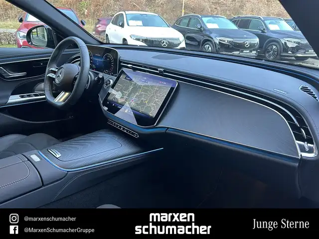 Mercedes-Benz E-Class view 14