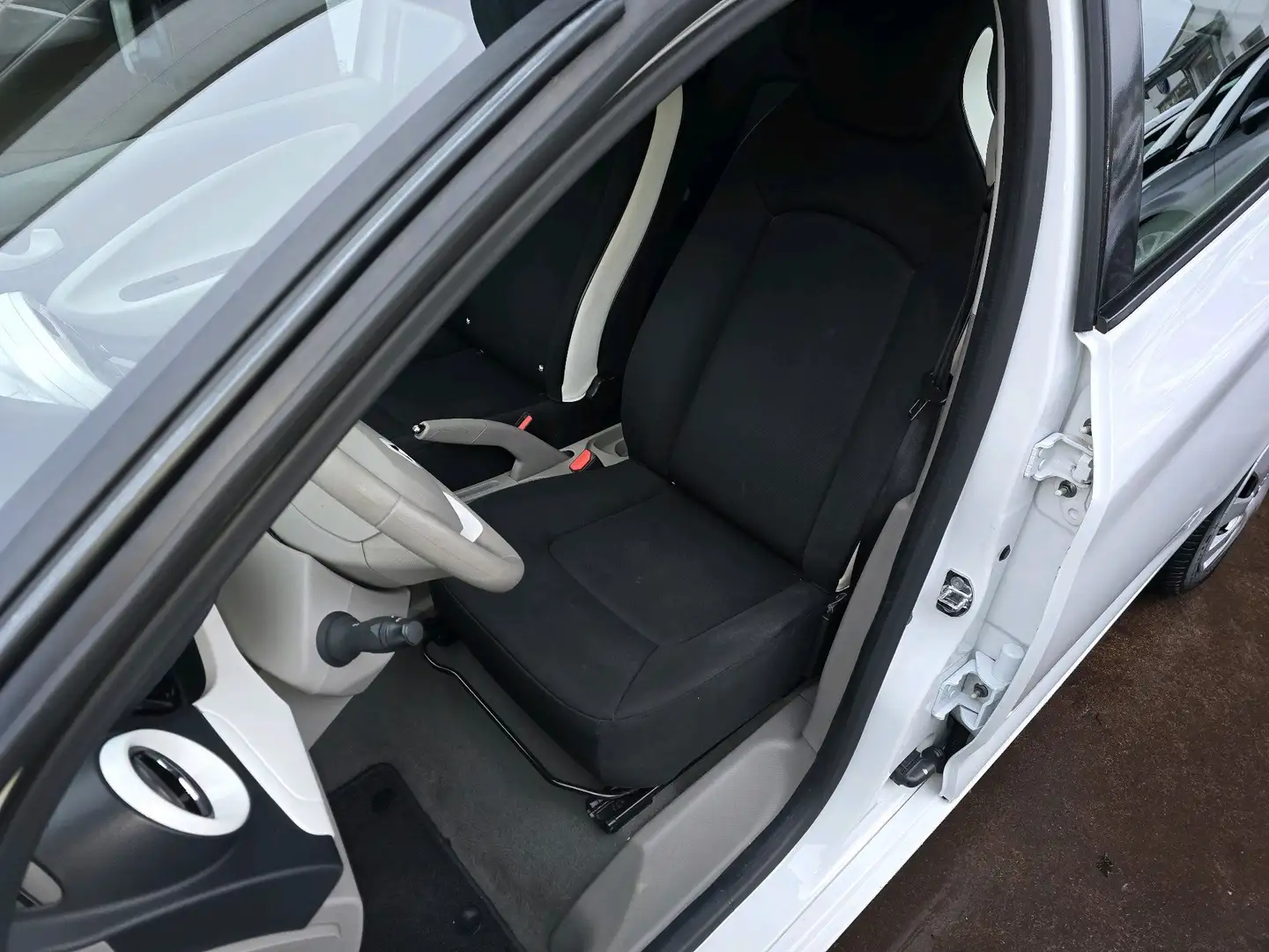 Renault ZOE Life*Batterie-Miete*KLIMAA.*KAMERA*8-FACH*NAVI* Blanc - 2