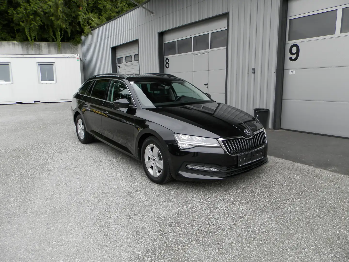 Skoda Superb Ambition Schwarz - 1