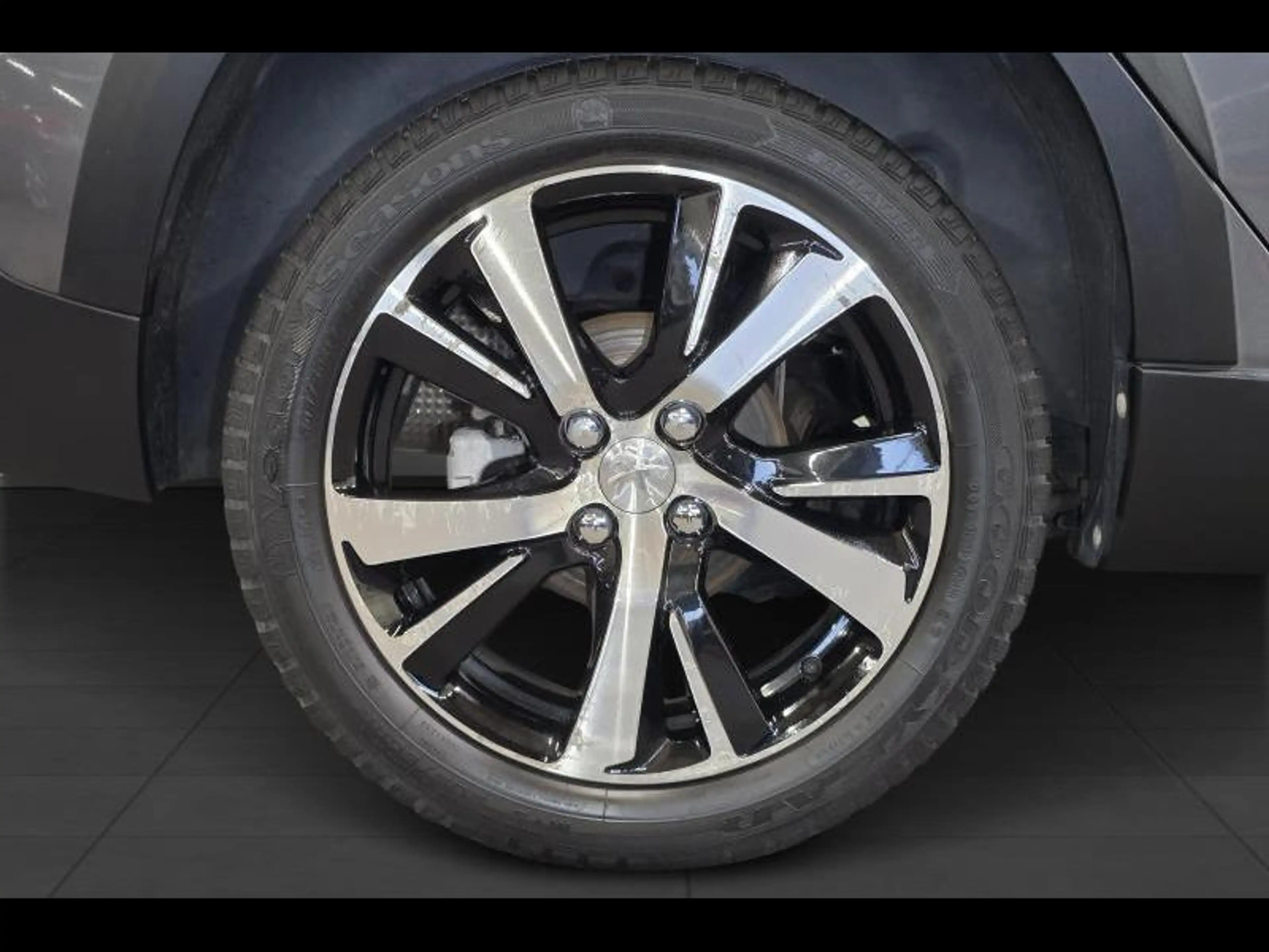 Peugeot 2008 Crossway gps panodak — photo 17