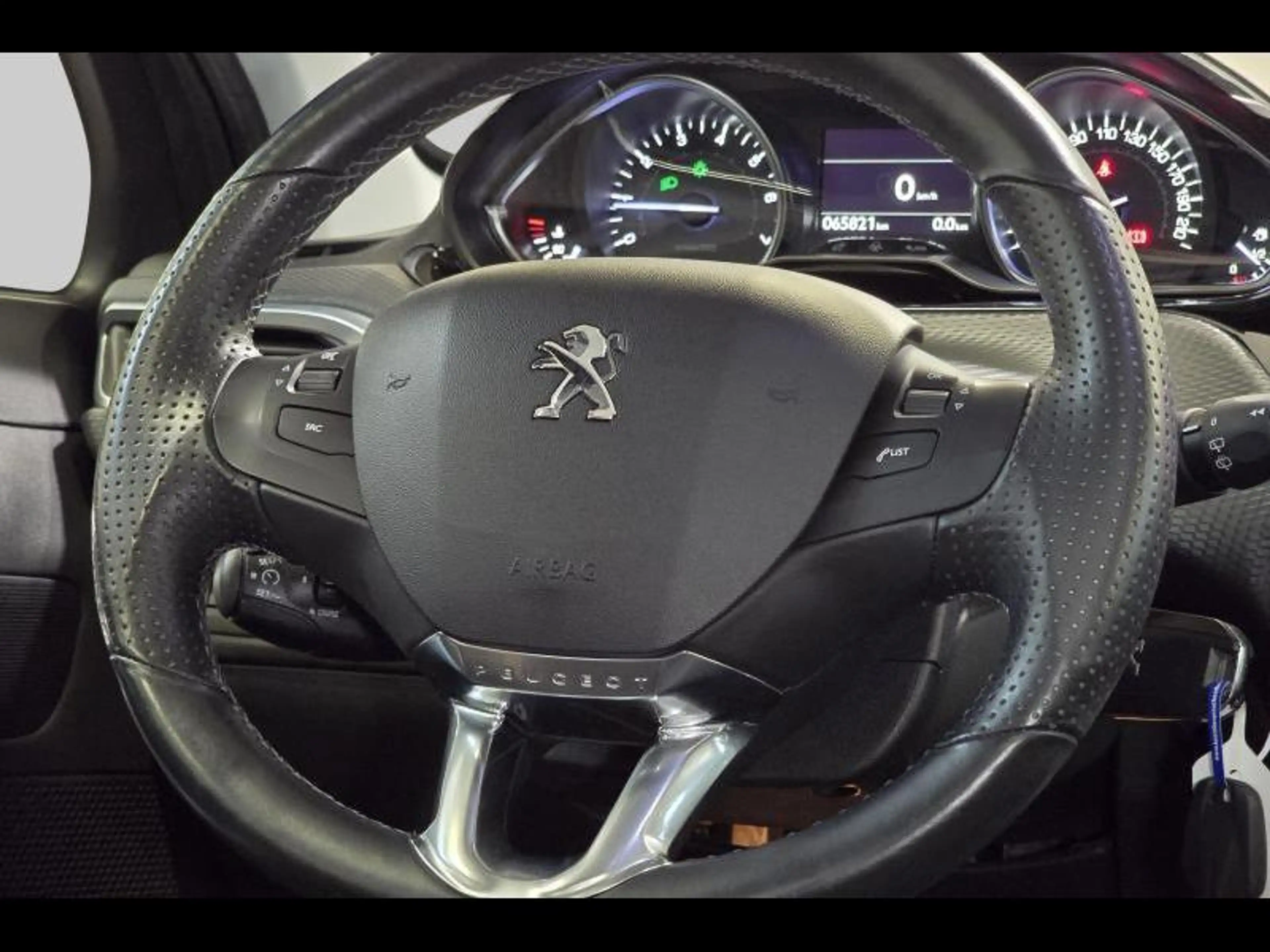 Peugeot 2008 Crossway gps panodak — photo 10