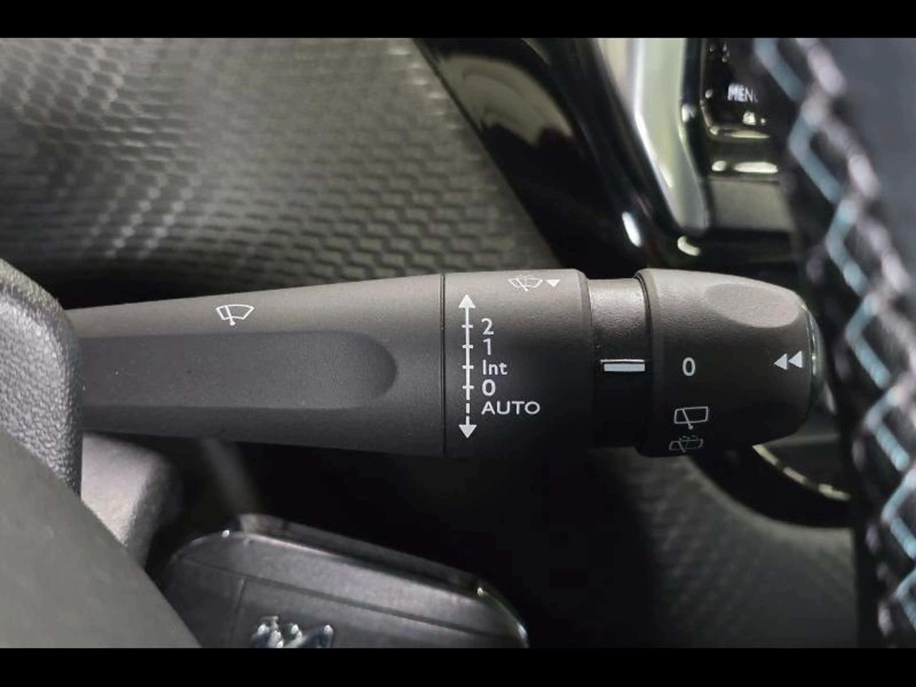 Peugeot 2008 Crossway gps panodak — photo 23