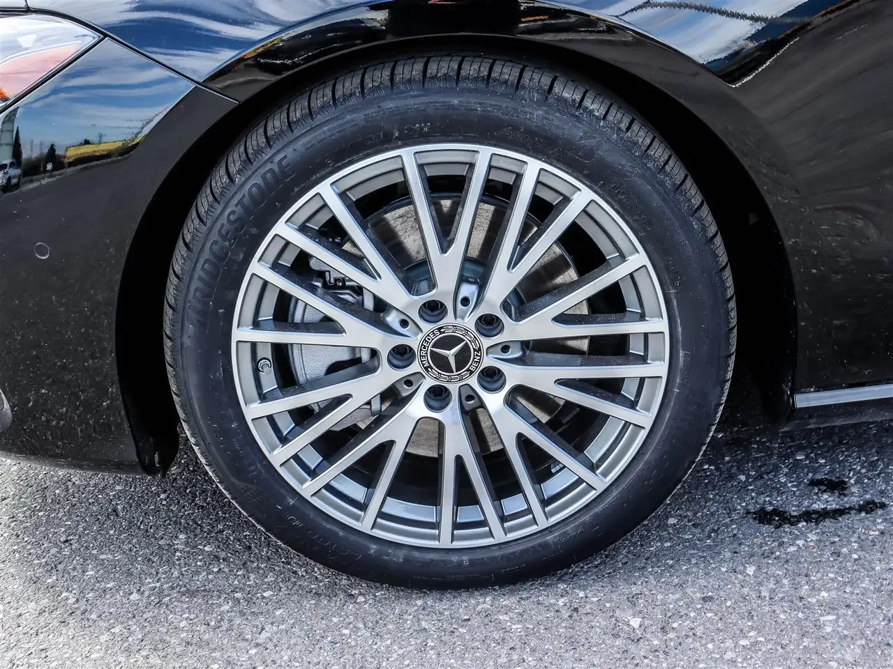 Mercedes-Benz CLA снимка Mercedes-Benz CLA