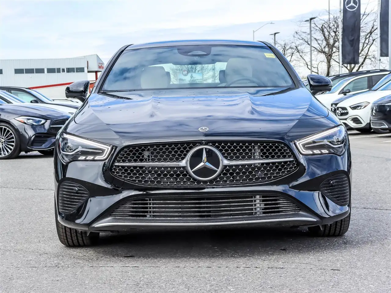 Mercedes-Benz CLA снимка Mercedes-Benz CLA