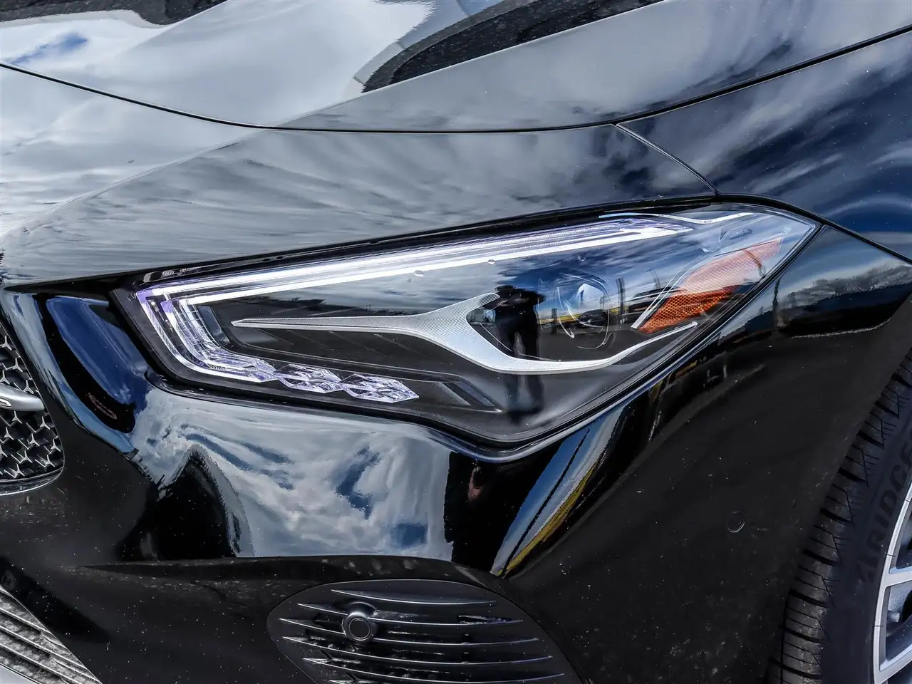 Mercedes-Benz CLA снимка Mercedes-Benz CLA