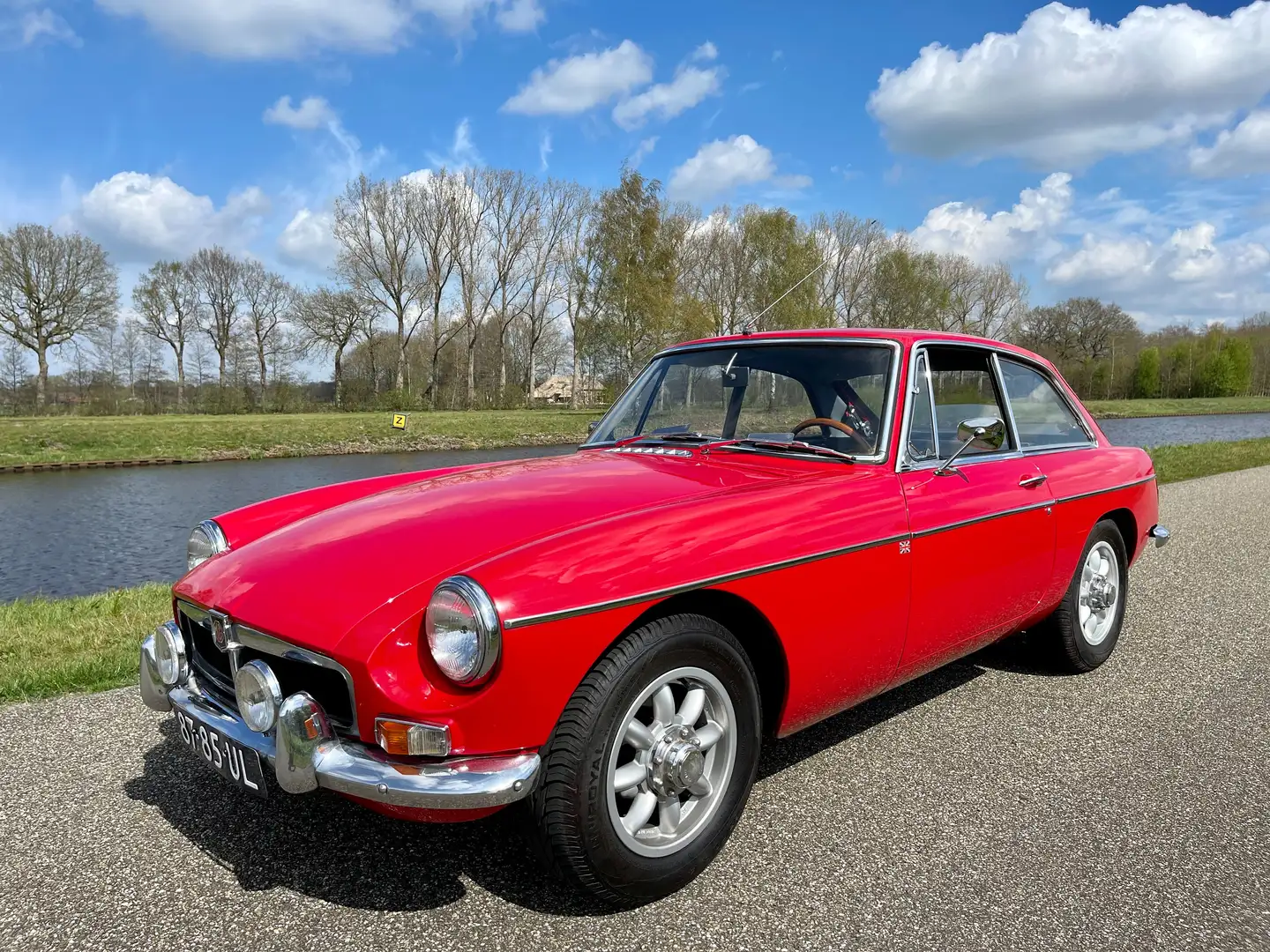 MG MGB GT Coupe Rot - 1