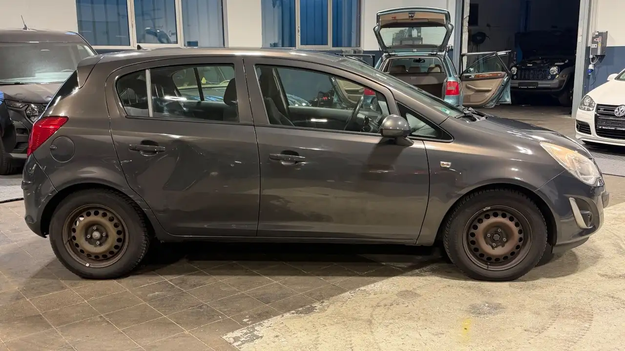 2013 Opel Corsa D Active, photograph 9