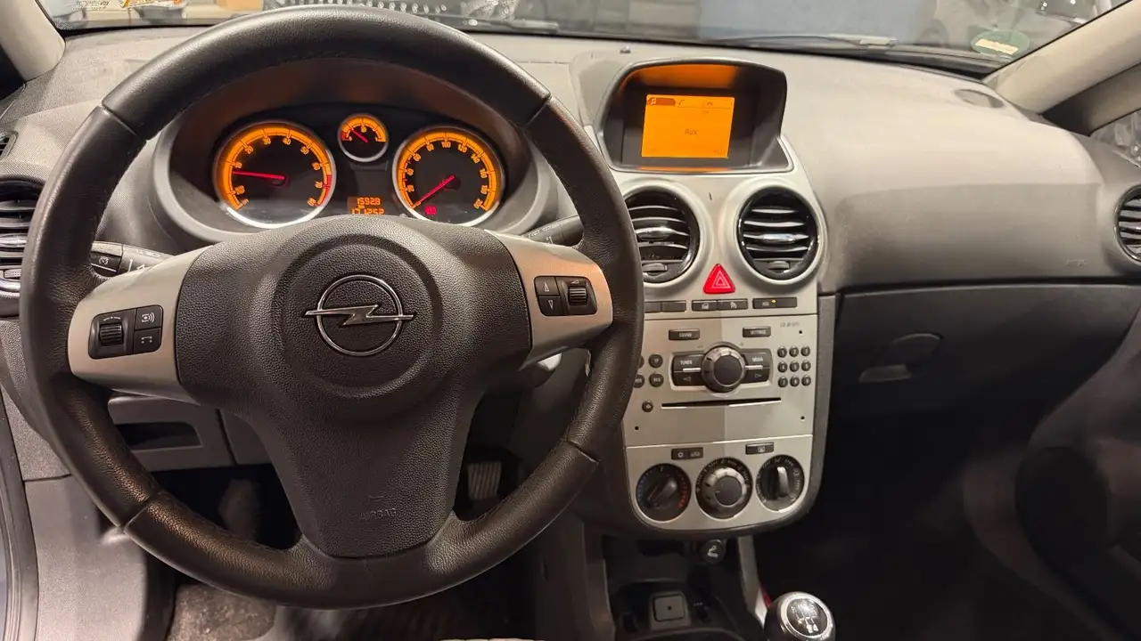 2013 Opel Corsa D Active, photograph 10