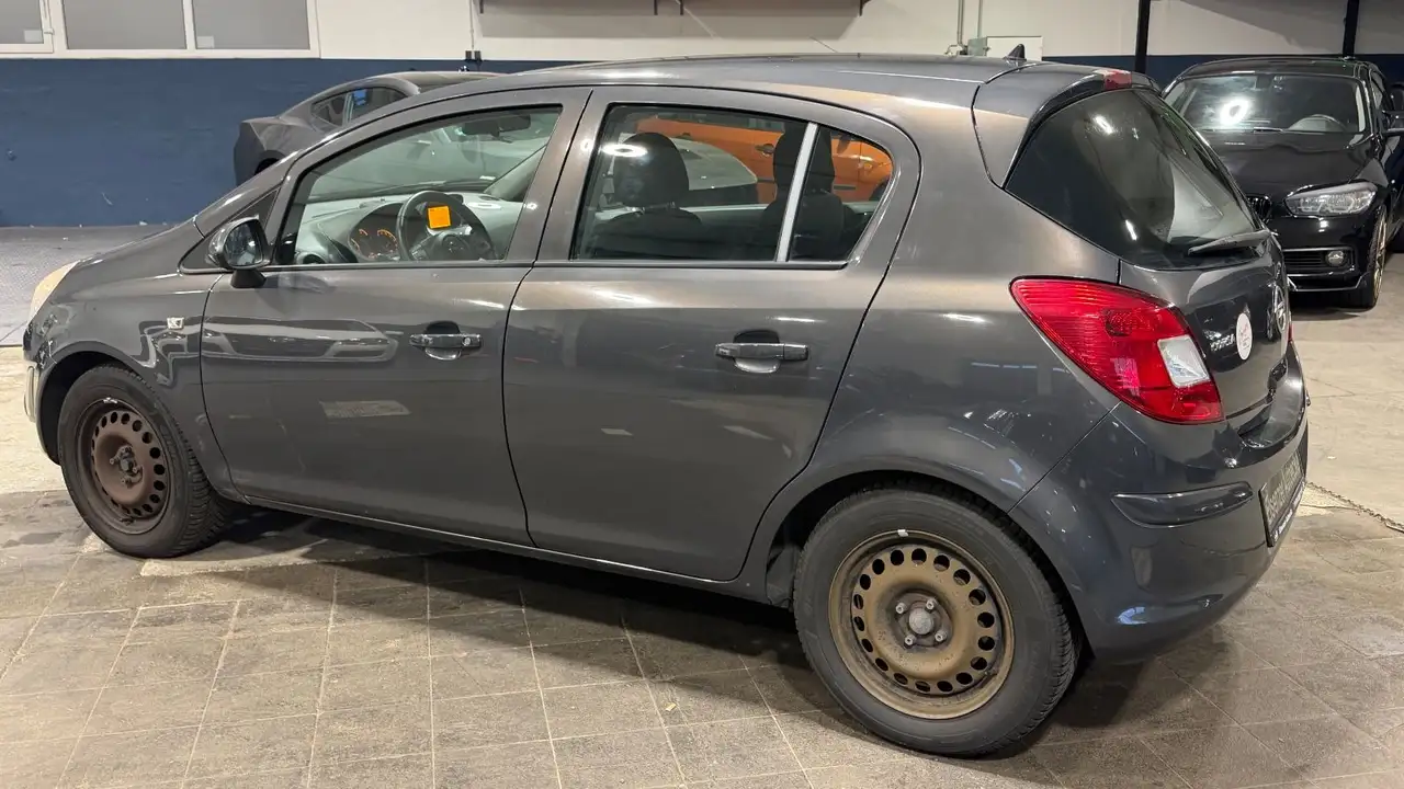 2013 Opel Corsa D Active, photograph 5