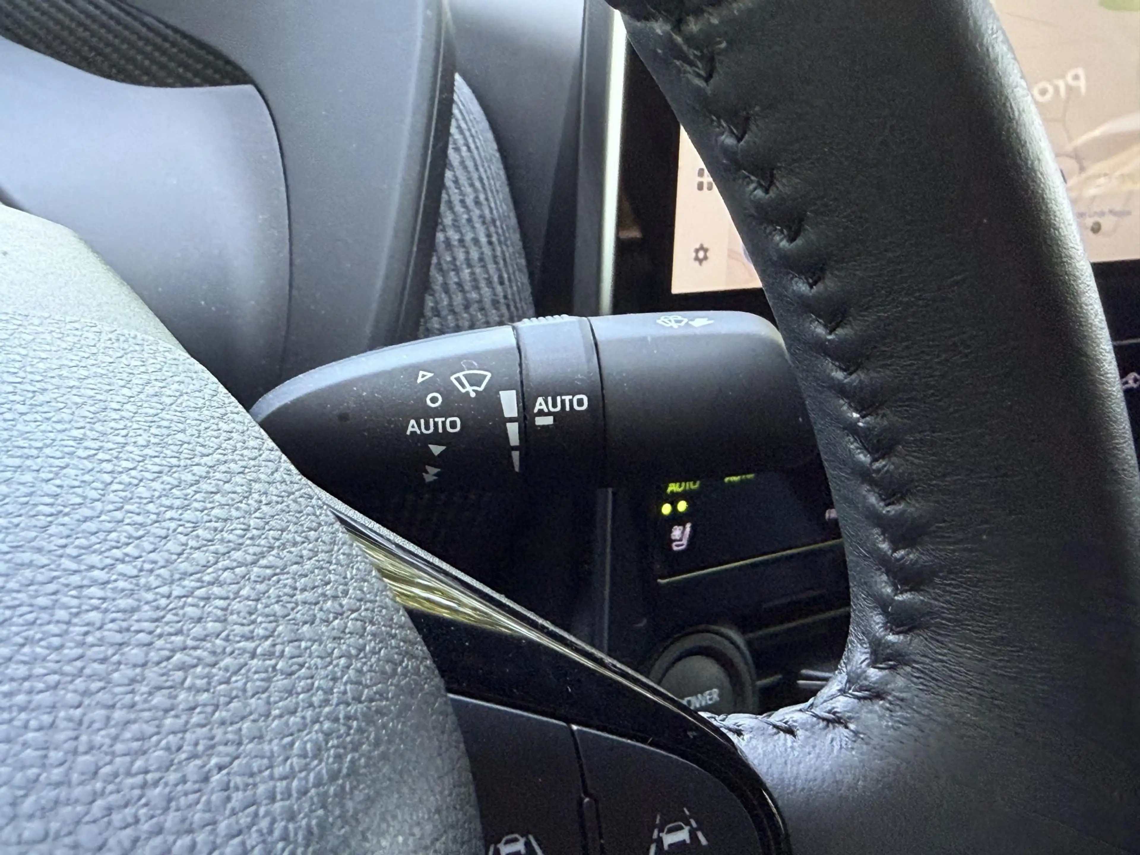 Toyota bZ4X Premium 71 kWh NL 3Fase Leer Stoelverkoeling — photo 11