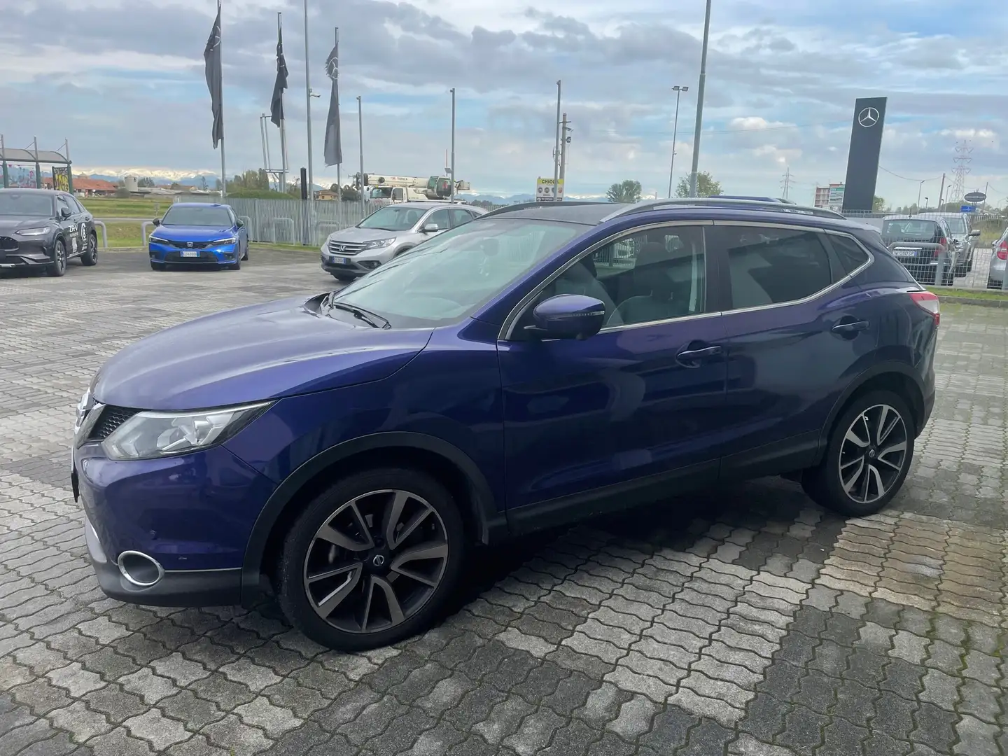 Nissan Qashqai 1.6 dig-t Tekna 163cv Blauw - 2