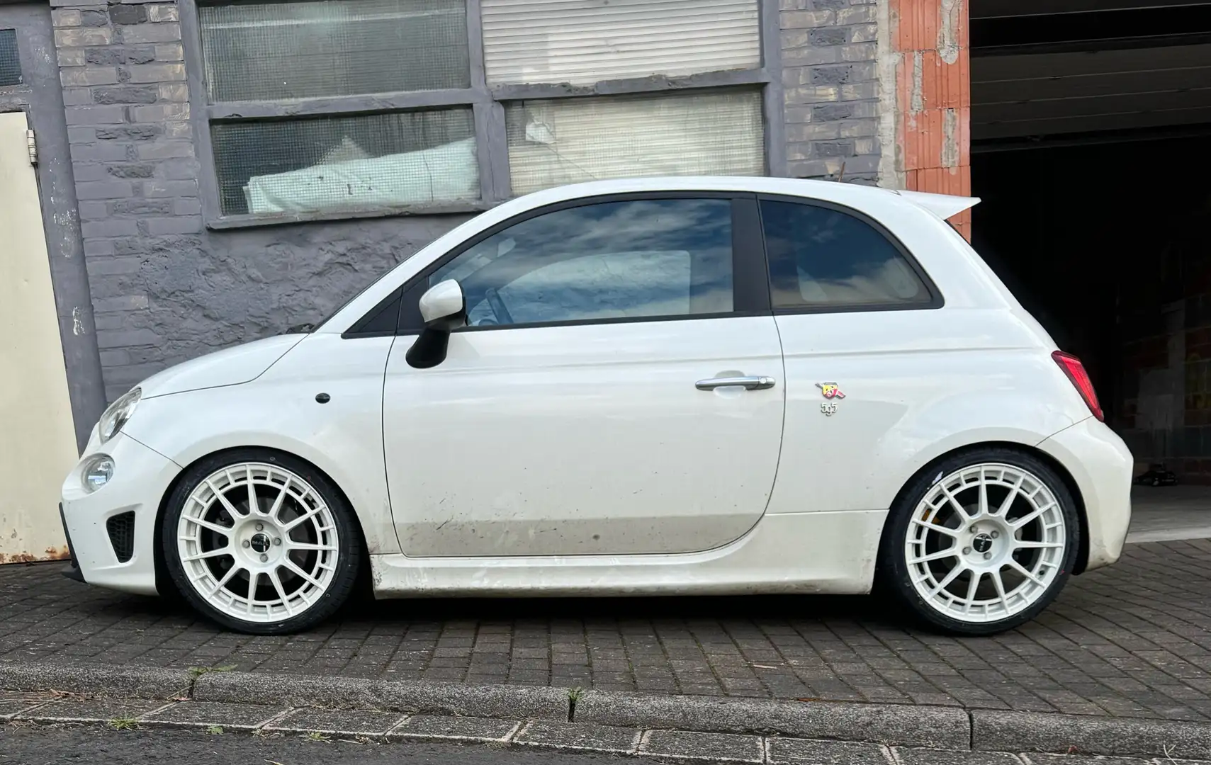Abarth 595 custom White - 1