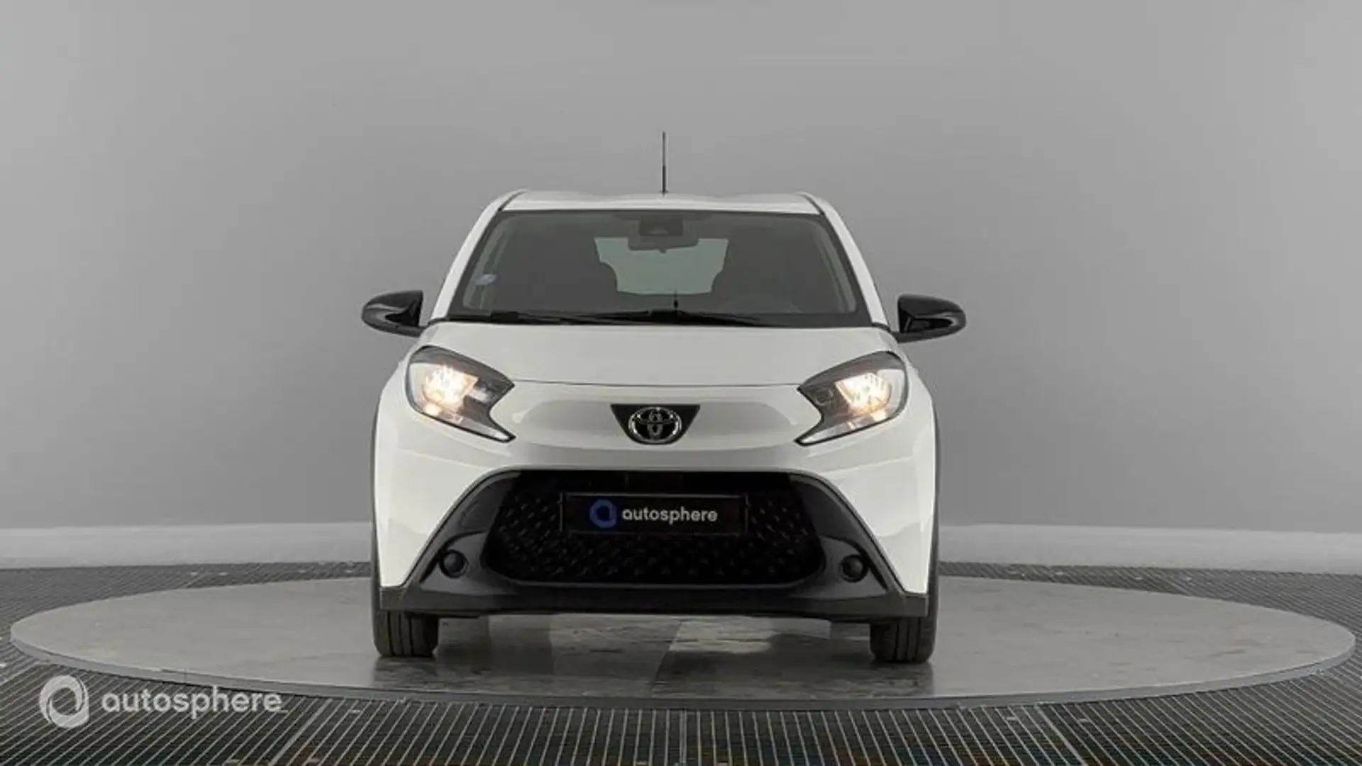 Toyota Aygo X 1.0 VVT-i 72ch Dynamic S-CVT - 2