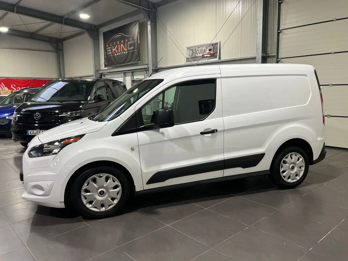 Ford Transit Connect 1.5 TDCi Kasten Automatik *AHK* Weiß - 2
