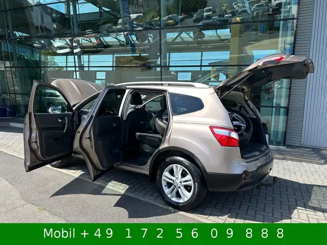 Nissan Qashqai+2 view 14