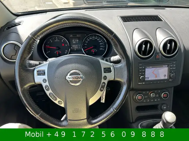 Nissan Qashqai+2 view 7