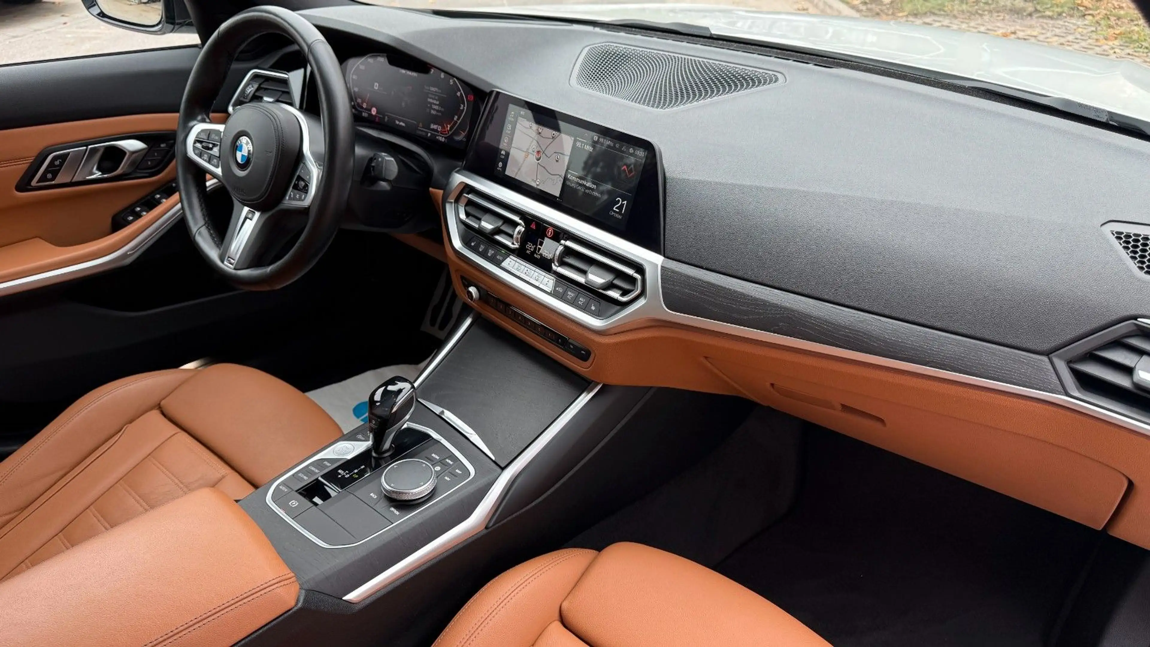 BMW 340 xDrive/360°/HeadUP/AHK/Assist.Driv.Prof. — photo 14
