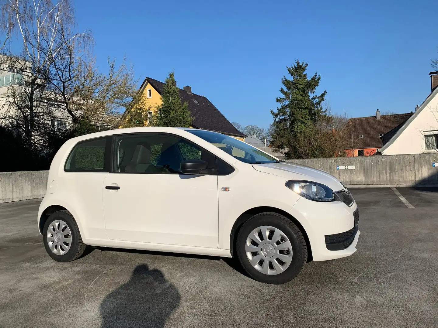 Skoda Citigo Active mit Klima Weiß - 1