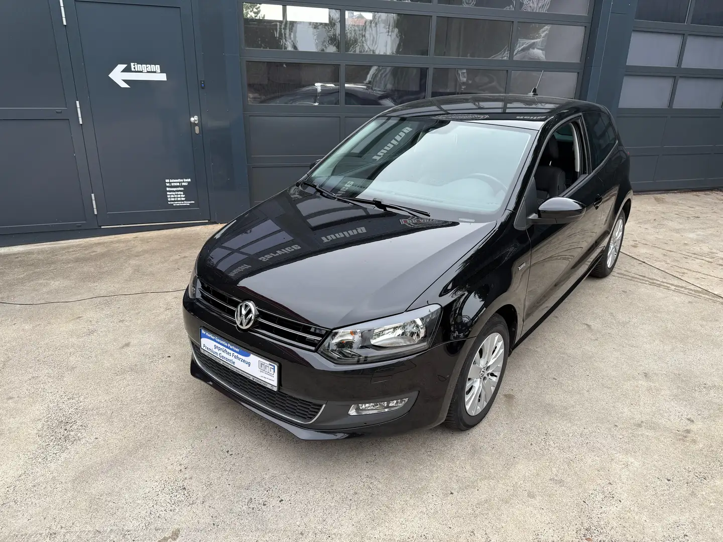 Volkswagen Polo Life KLIMAAUTOMATIK SITZHEIZUNG NAVI GARANTIE Schwarz - 2