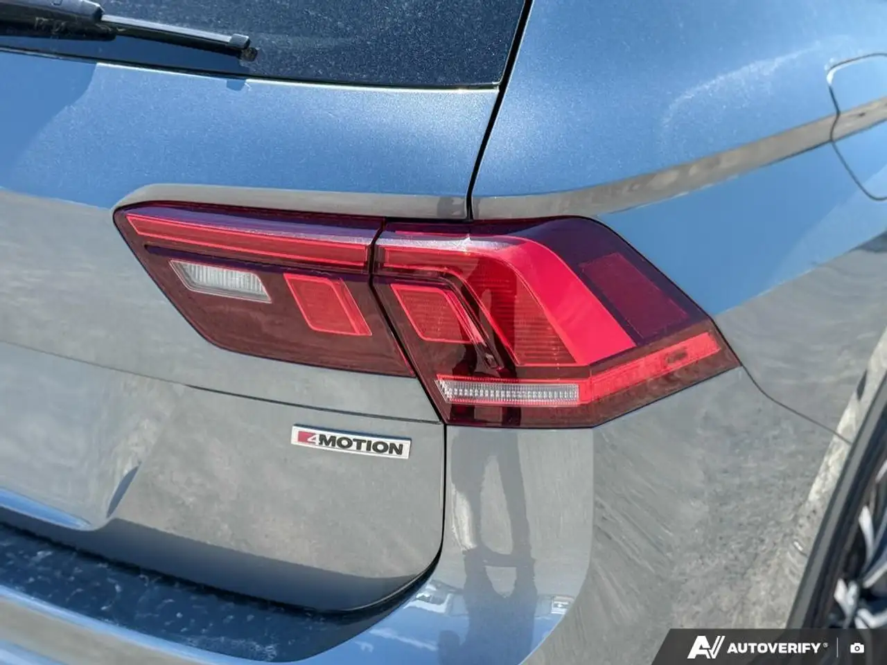Volkswagen Tiguan photo Volkswagen Tiguan
